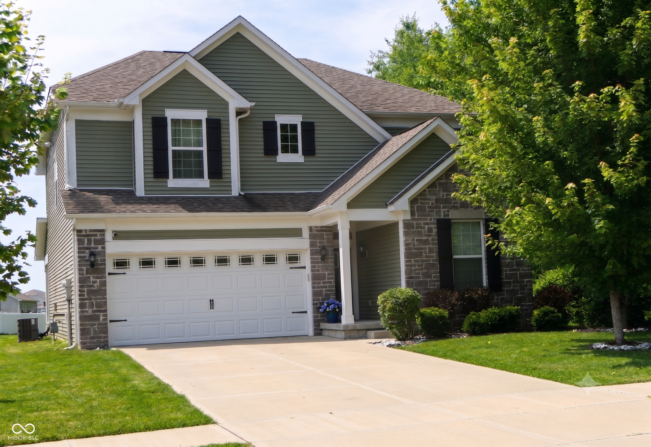 Photo 1 of 36 — 9185 Yvette Drive, Avon, IN 46123
