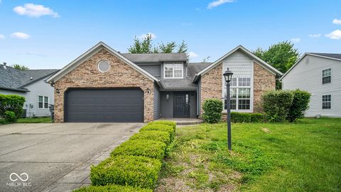 Photo of 4309 Saffron Drive, Indianapolis, IN 46237 (MLS # 22098766)