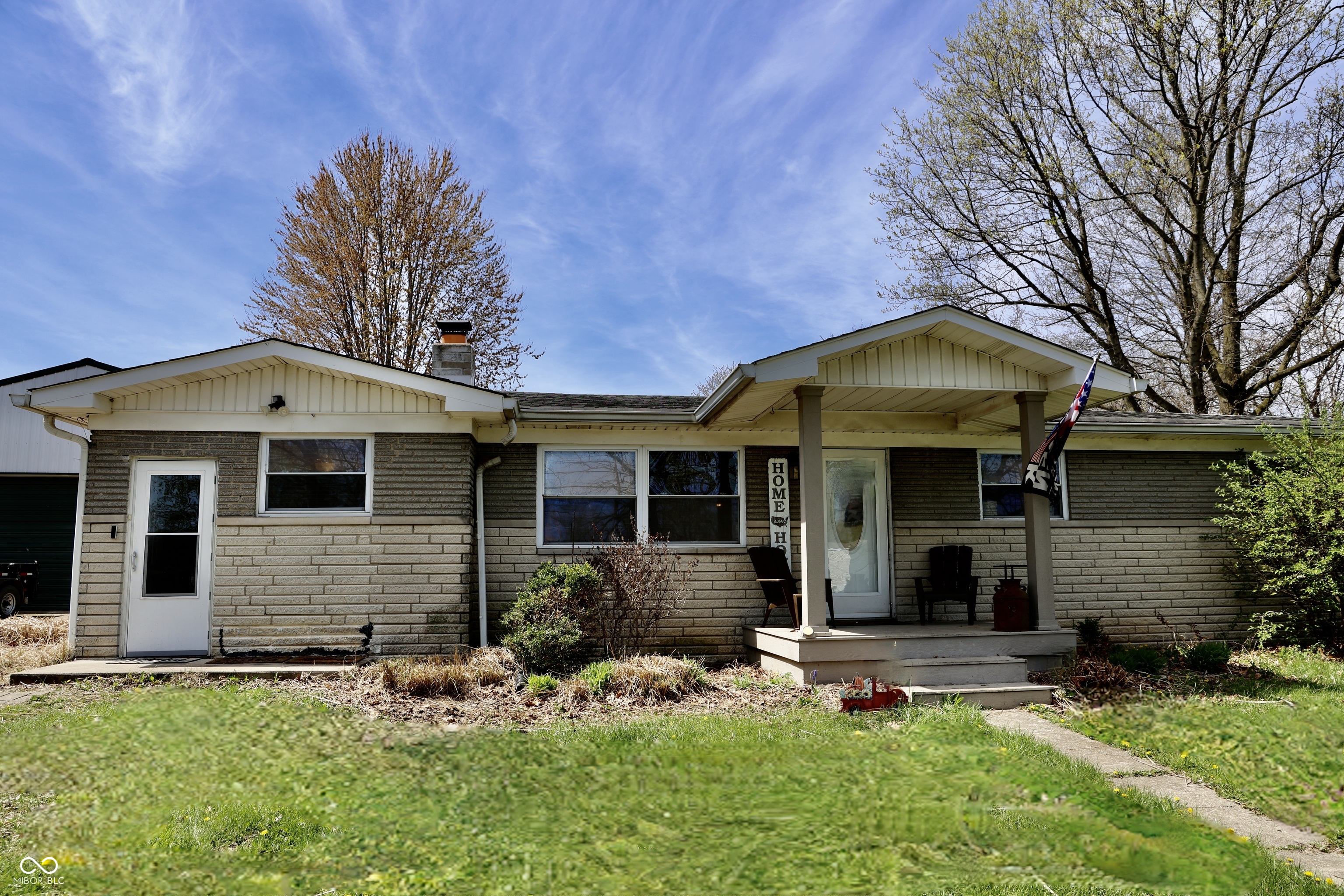 876 N Raceway Road