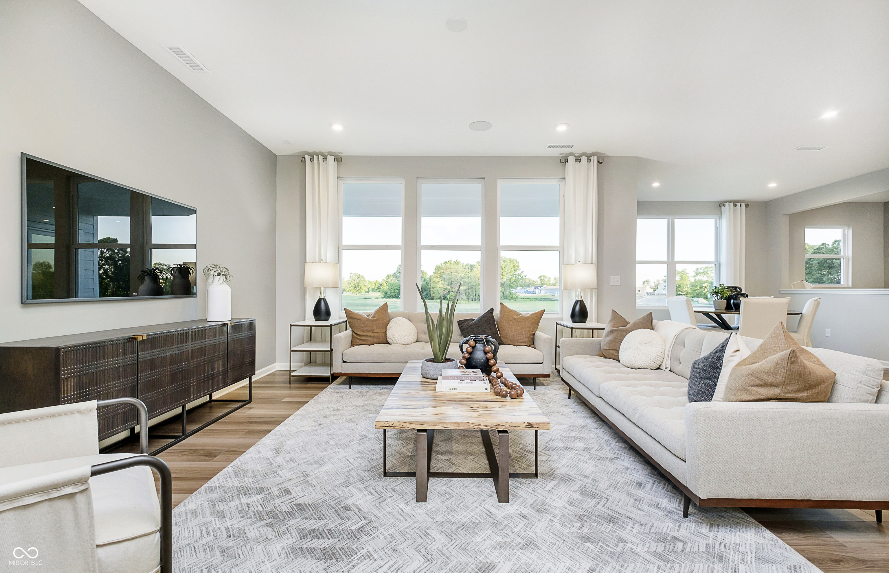 2588 Madison Lane