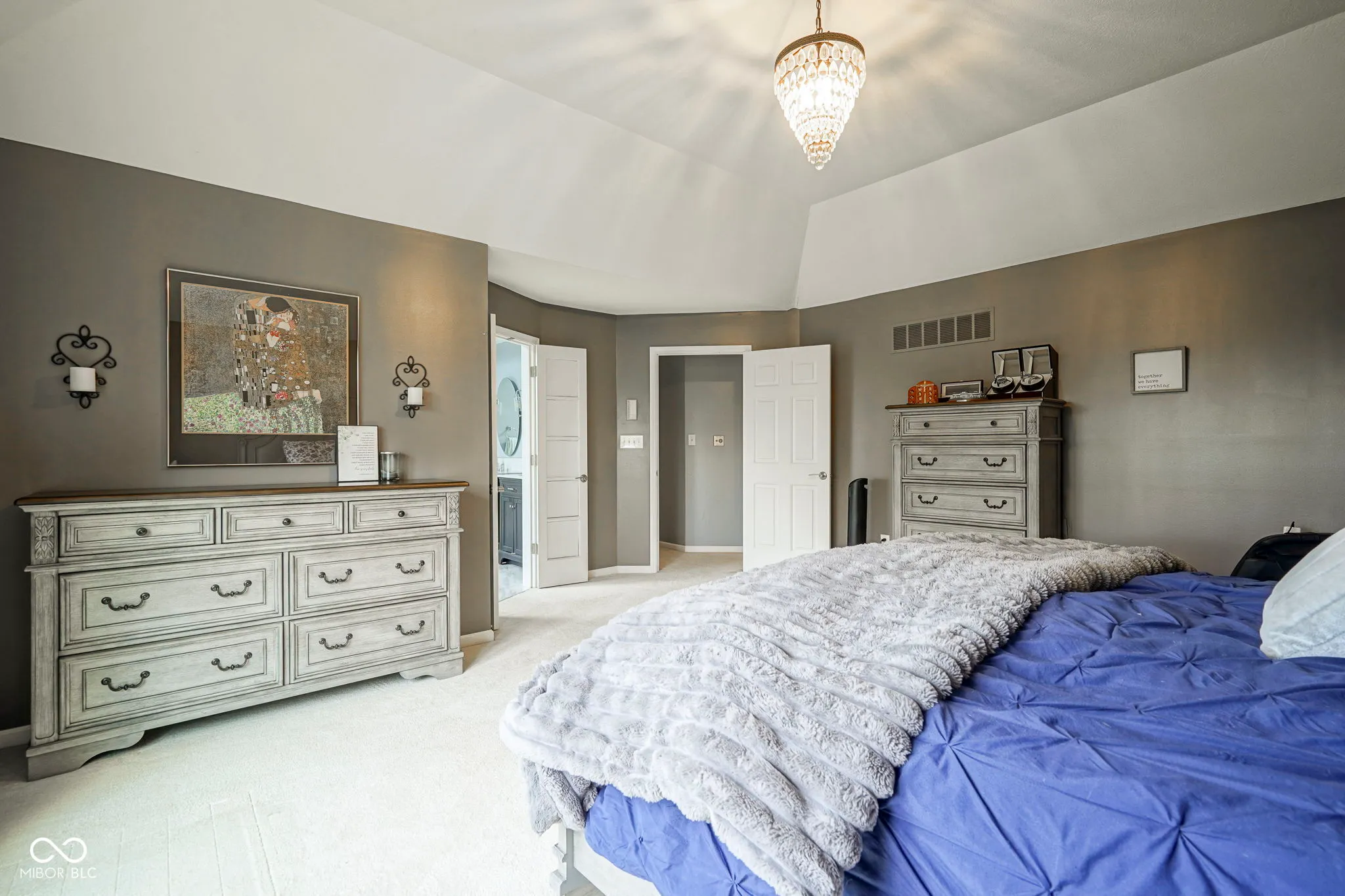 Carmel, Indiana 46032, United States, 4 Bedrooms Bedrooms, ,4 BathroomsBathrooms,Residential,Pending,115950