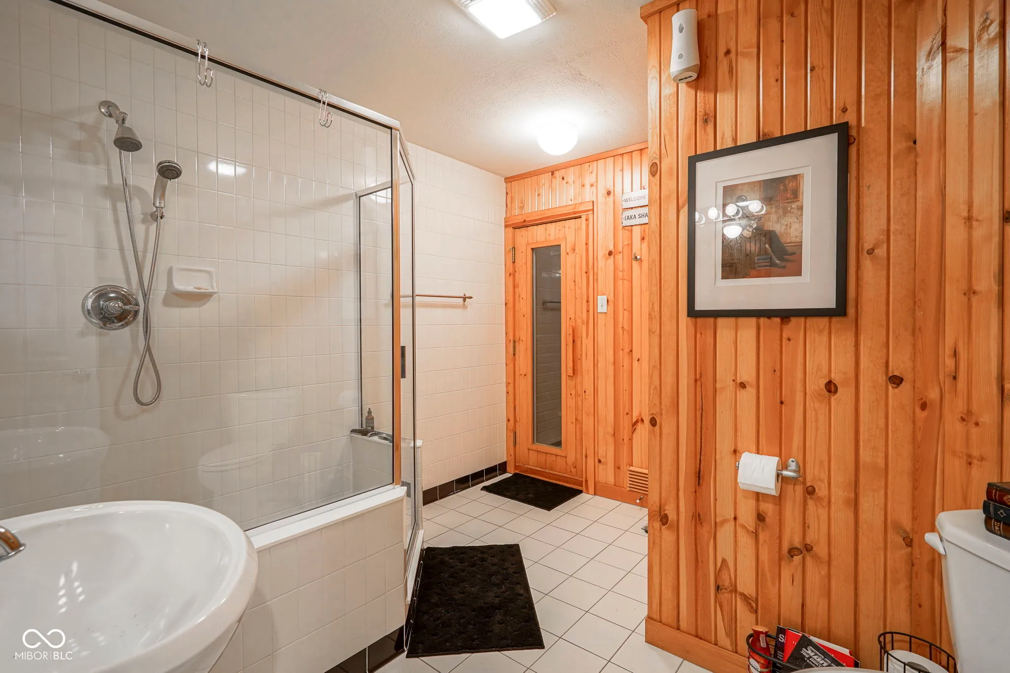 Carmel, Indiana 46032, United States, 4 Bedrooms Bedrooms, ,4 BathroomsBathrooms,Residential,Pending,115950