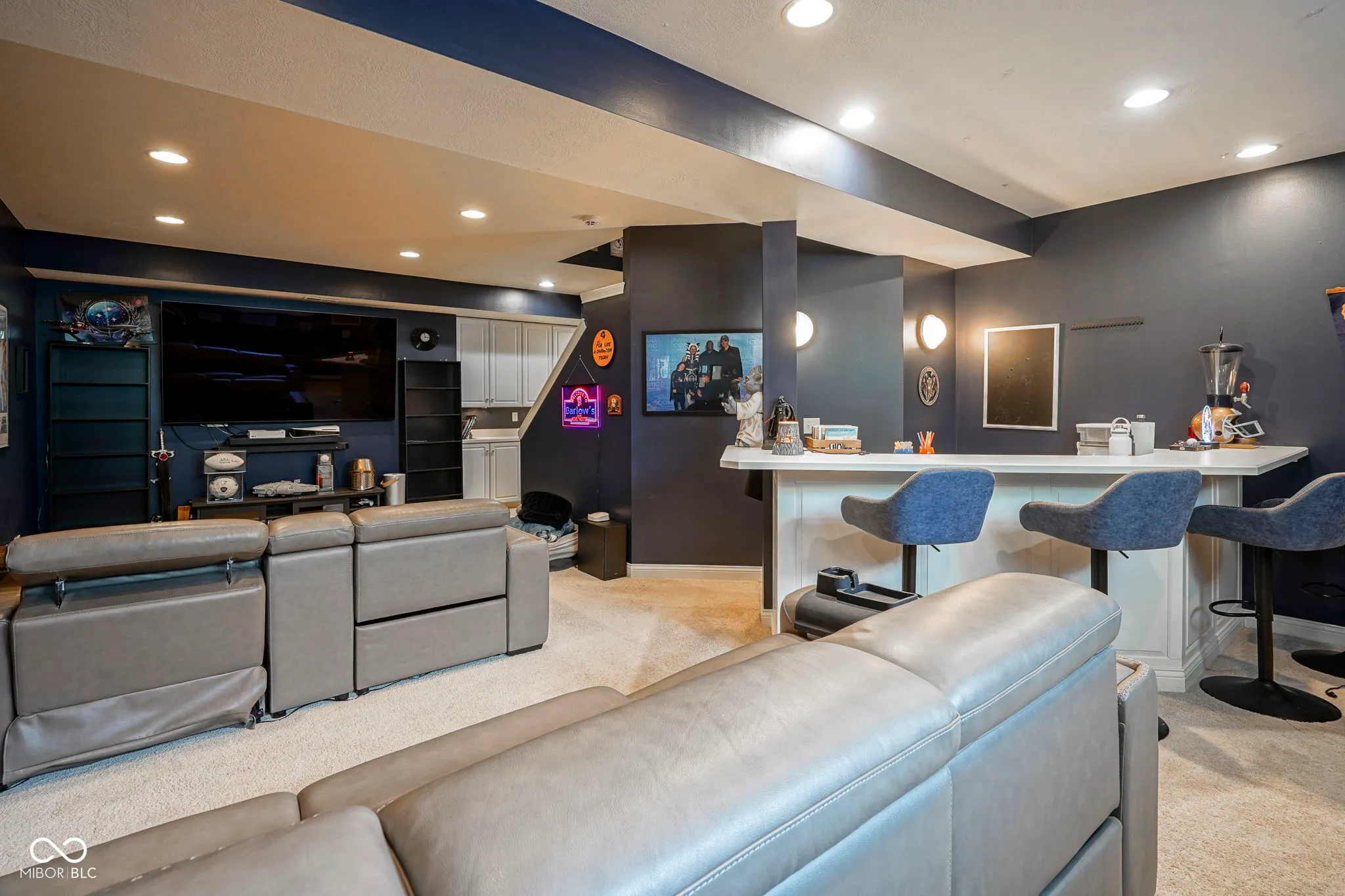 Carmel, Indiana 46032, United States, 4 Bedrooms Bedrooms, ,4 BathroomsBathrooms,Residential,Pending,115950