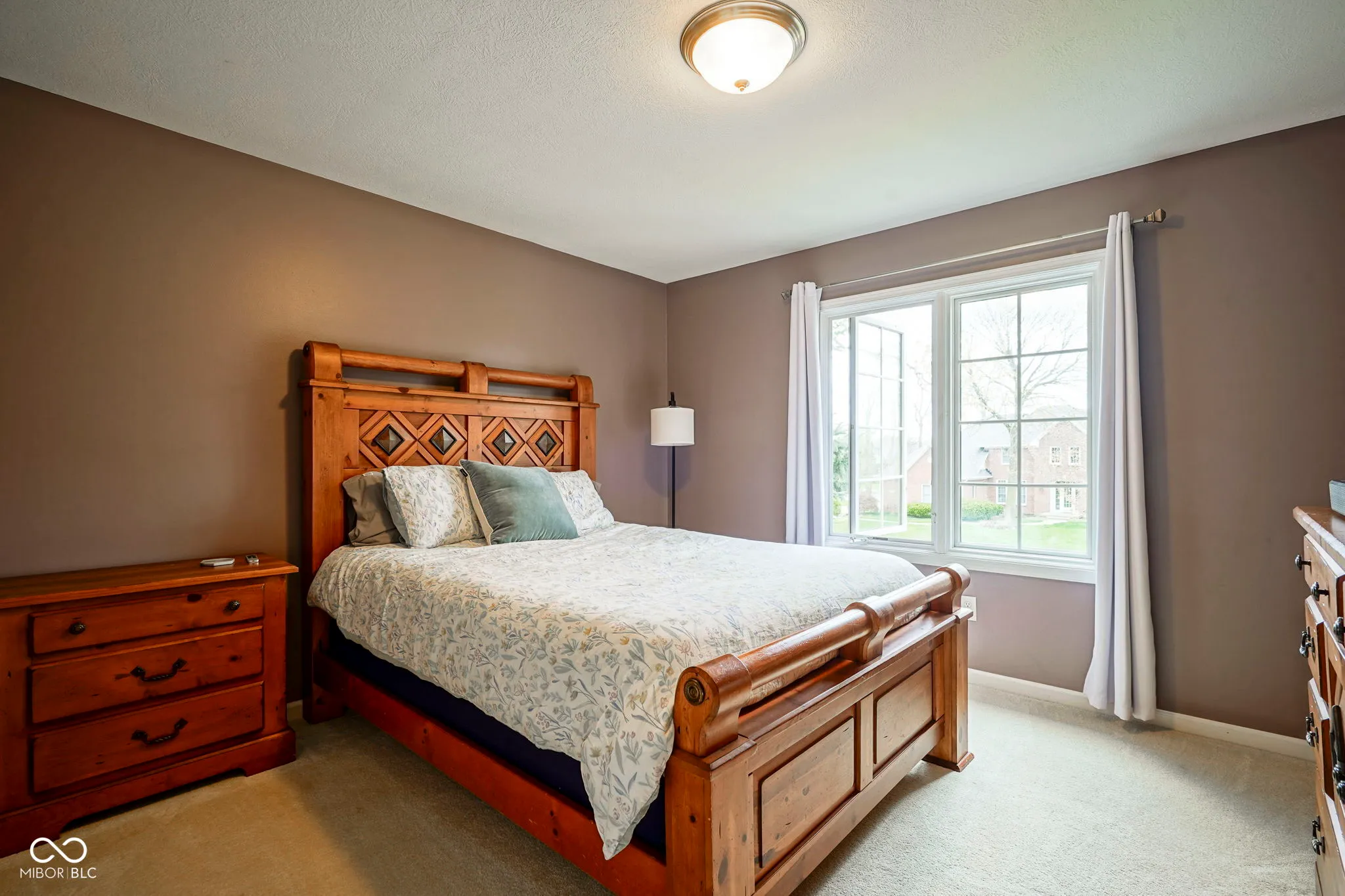 Carmel, Indiana 46032, United States, 4 Bedrooms Bedrooms, ,4 BathroomsBathrooms,Residential,Pending,115950