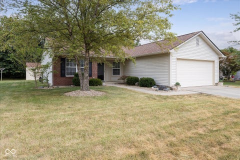 Photo of 18073 Sanibel Circle, Westfield, IN 46062 (MLS # 22125527)