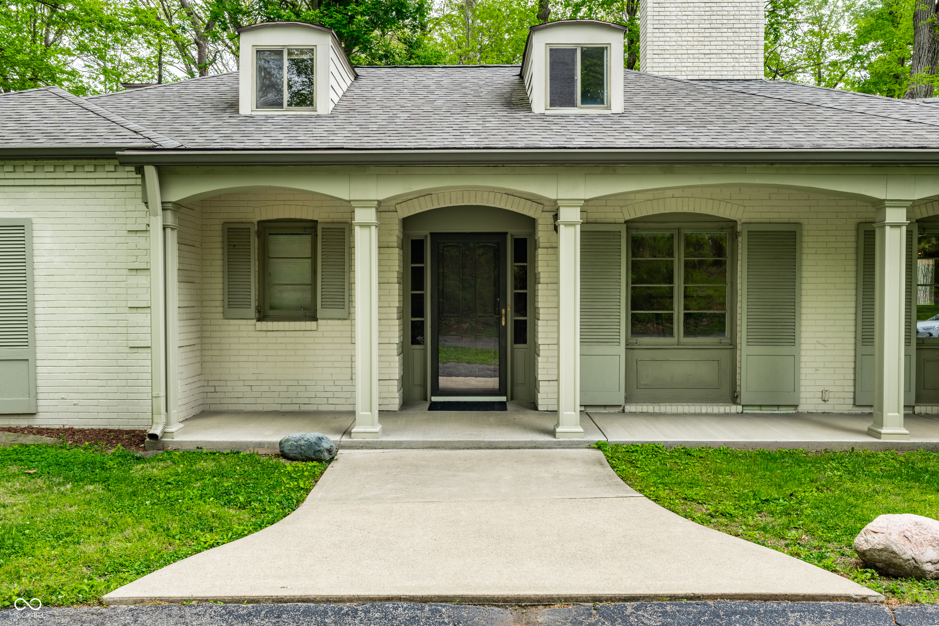 402 Kessler Boulevard West Drive