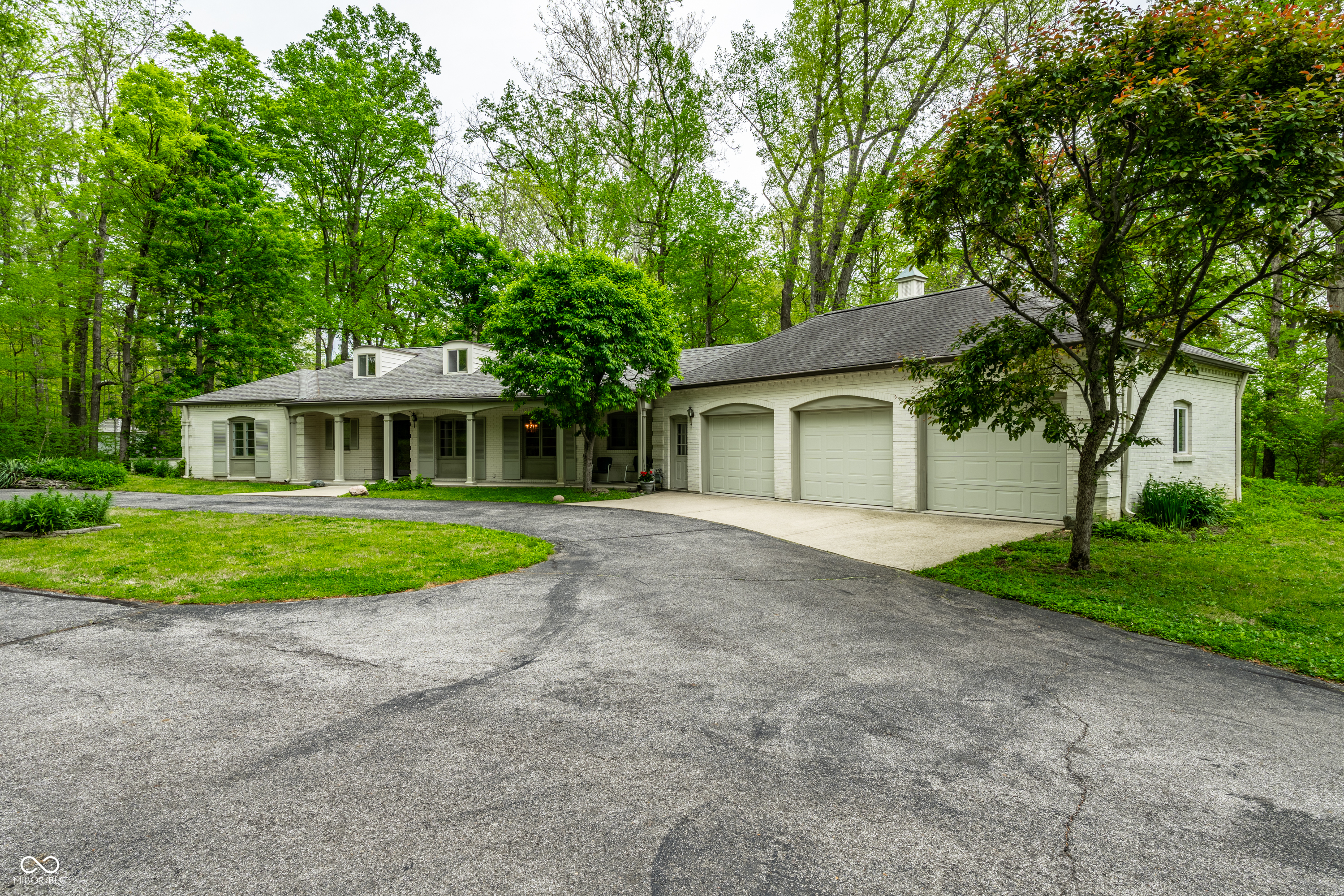 402 Kessler Boulevard West Drive