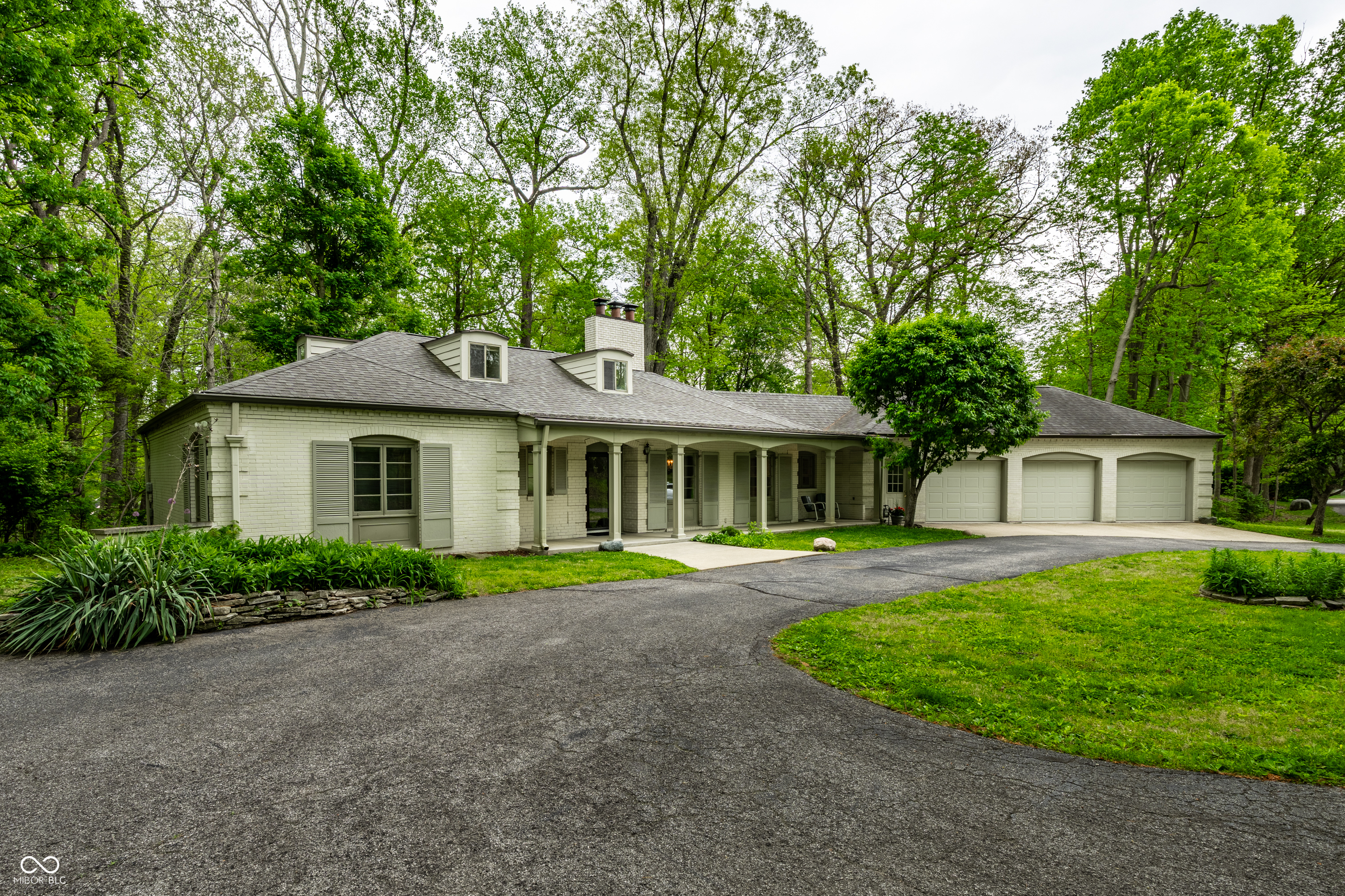 402 Kessler Boulevard West Drive