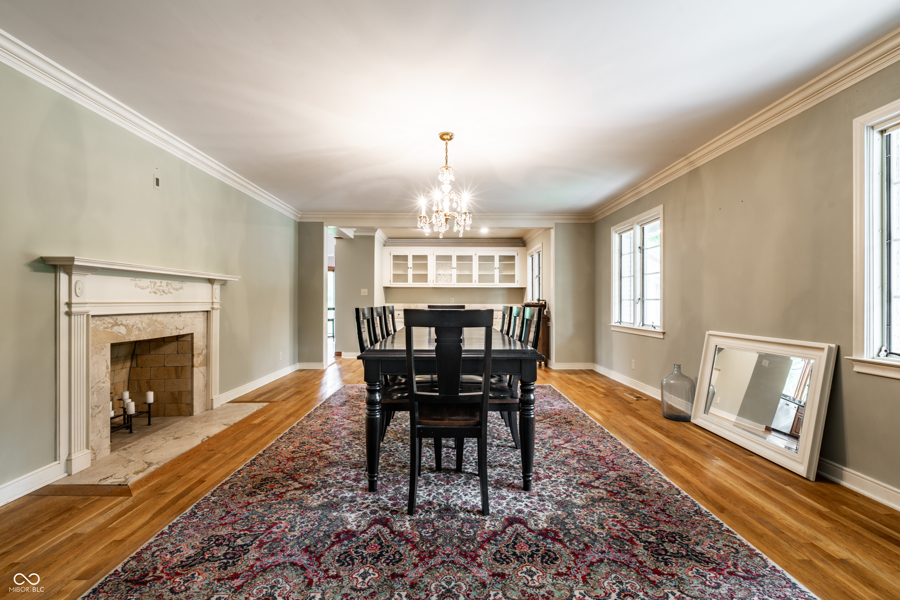 402 Kessler Boulevard West Drive
