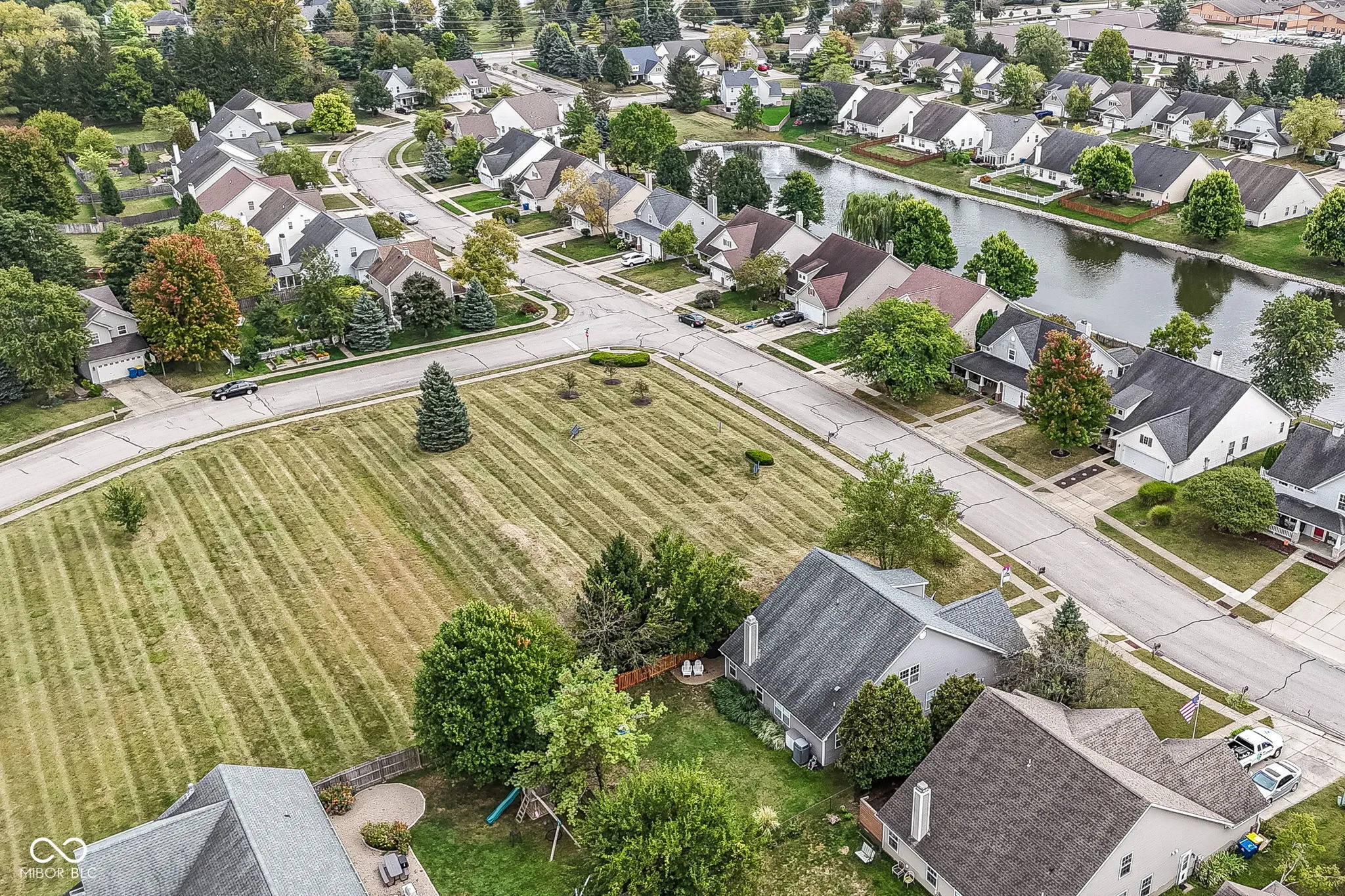 Fishers, Indiana 46038, United States, 3 Bedrooms Bedrooms, ,2 BathroomsBathrooms,Residential,Pending,215927