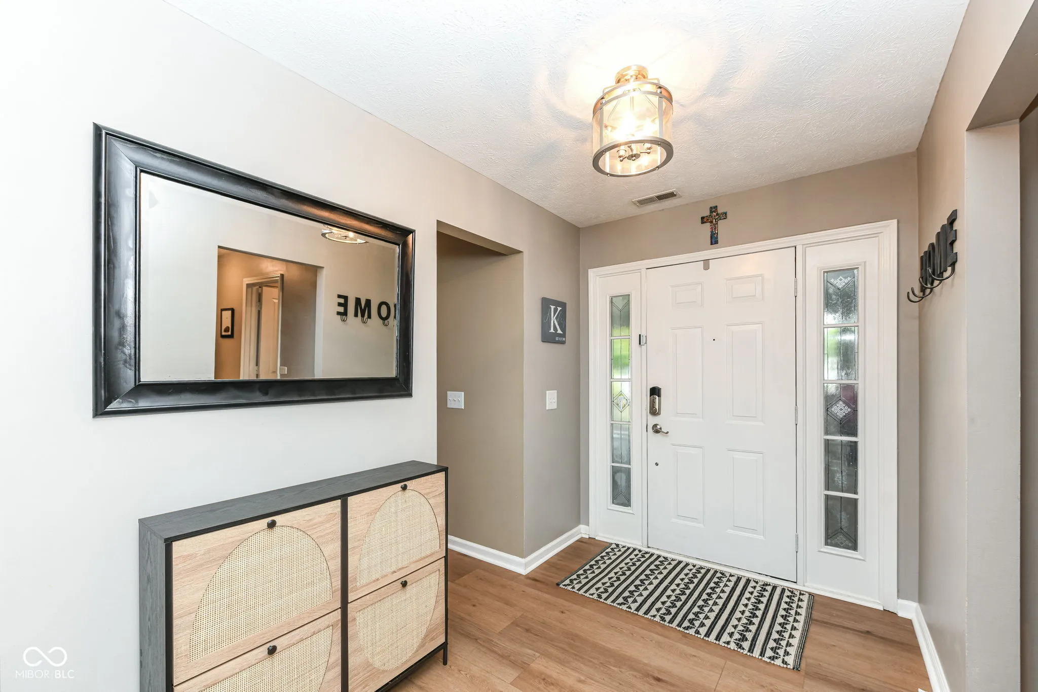 Fishers, Indiana 46038, United States, 3 Bedrooms Bedrooms, ,2 BathroomsBathrooms,Residential,Pending,215927