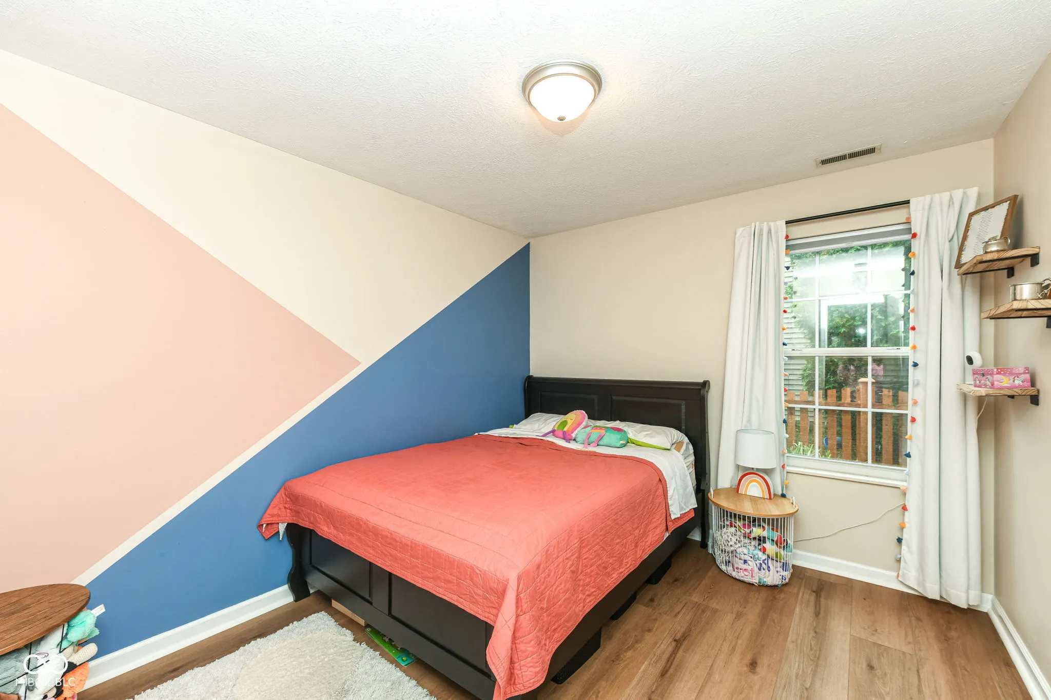 Fishers, Indiana 46038, United States, 3 Bedrooms Bedrooms, ,2 BathroomsBathrooms,Residential,Pending,215927