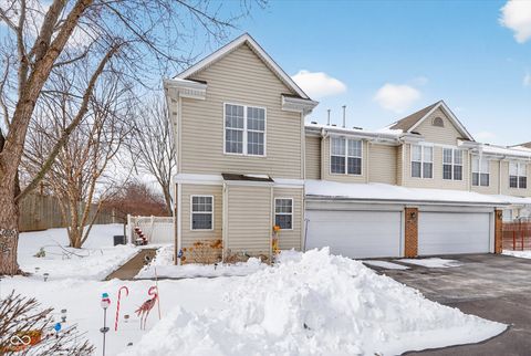 Photo of 2211 Colfax Lane #2211, Indianapolis, IN 46260 (MLS # 22082088)