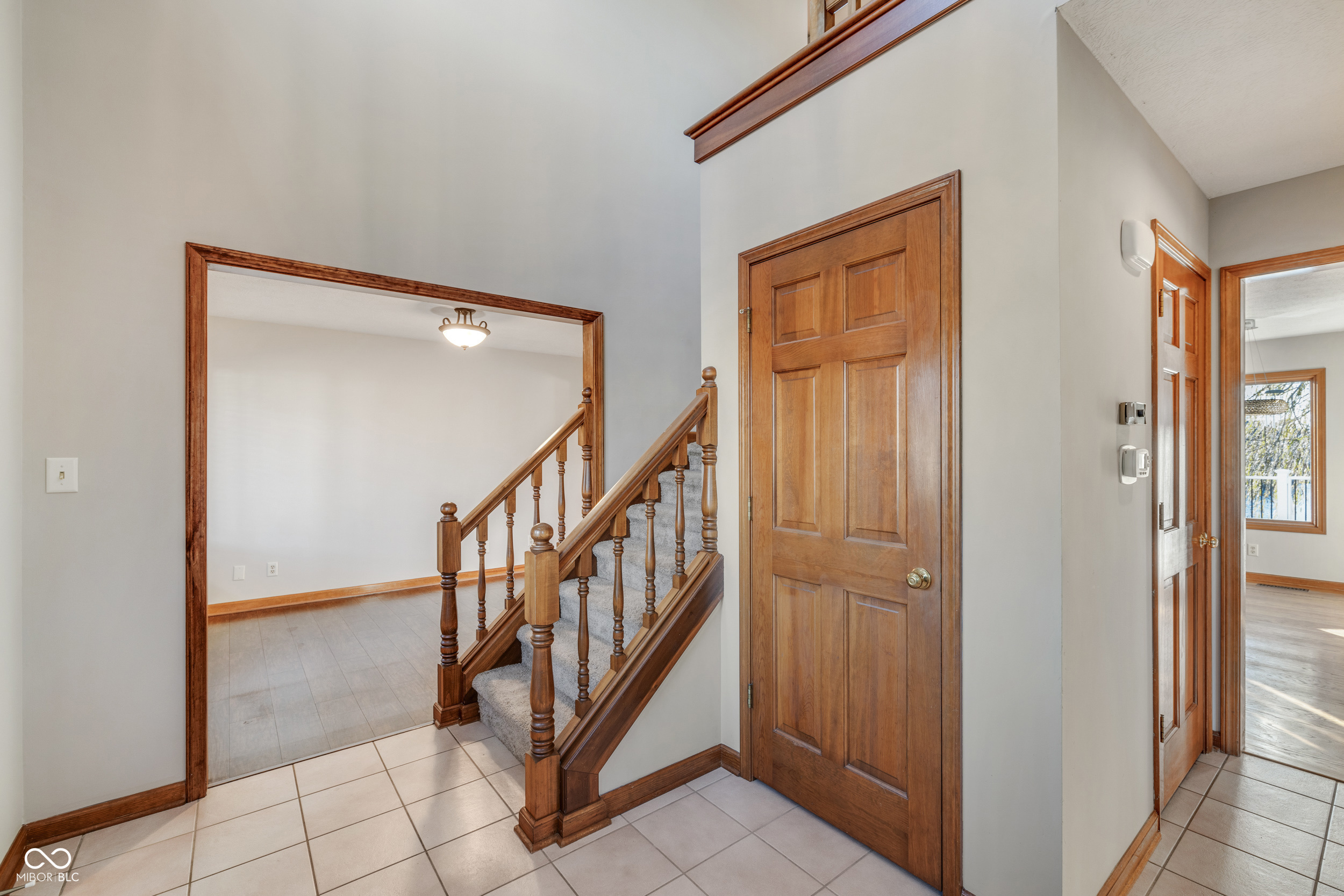 403 Southcreek Drive N