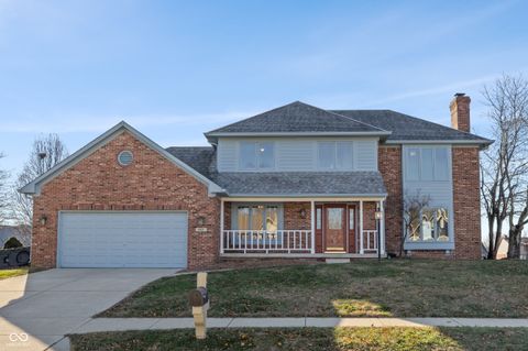 Photo of 403 Southcreek Drive N, Indianapolis, IN 46217 (MLS # 22075188)