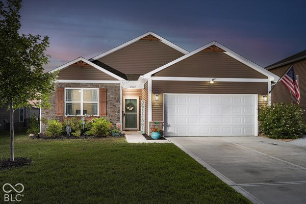 1962 FAIRMOUNT DR, GREENFIELD, IN 46140 - Image ac9ac94faaba7f89d1cd1e0b7ebeeedf/578741830