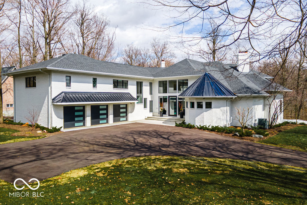395 Breakwater Drive