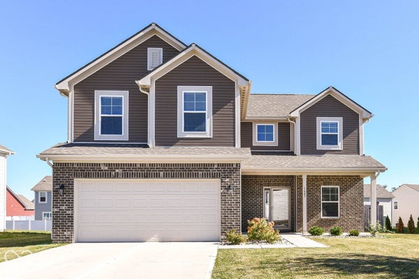 1643 N SAILBOAT DR, GREENFIELD, IN 46140 - Image acd362d347e4ac3bb30eab2f4b2146a7/2599326135