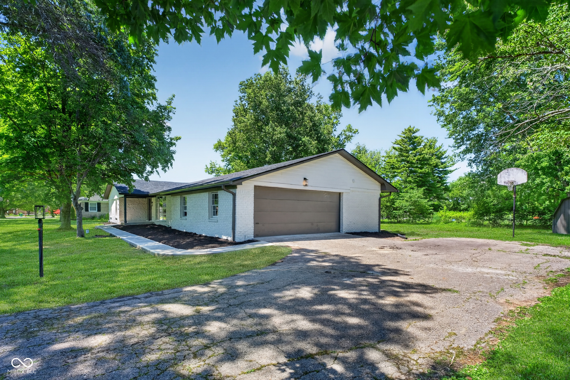 646 Redbud Lane