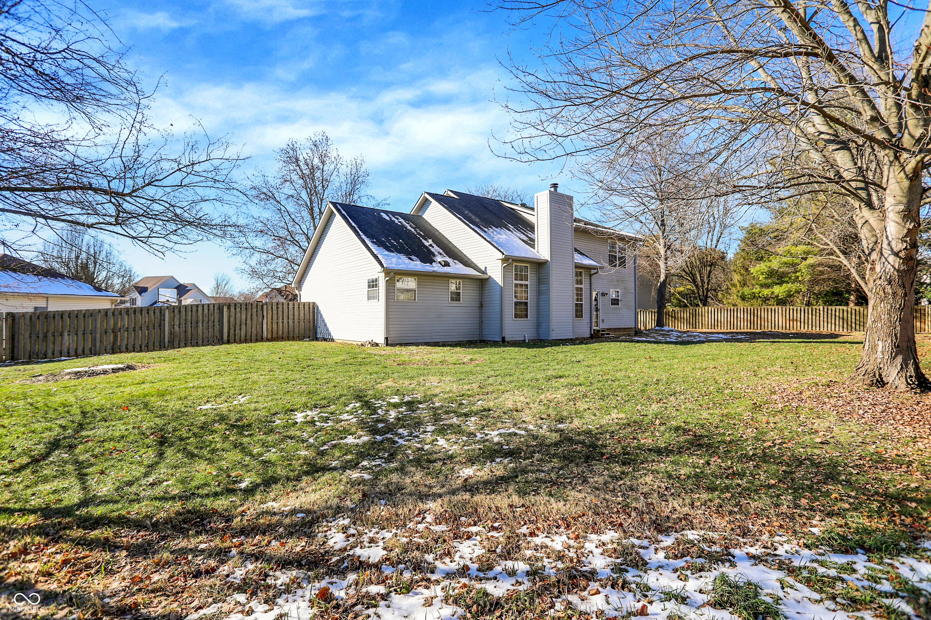 1498 Macintosh Court