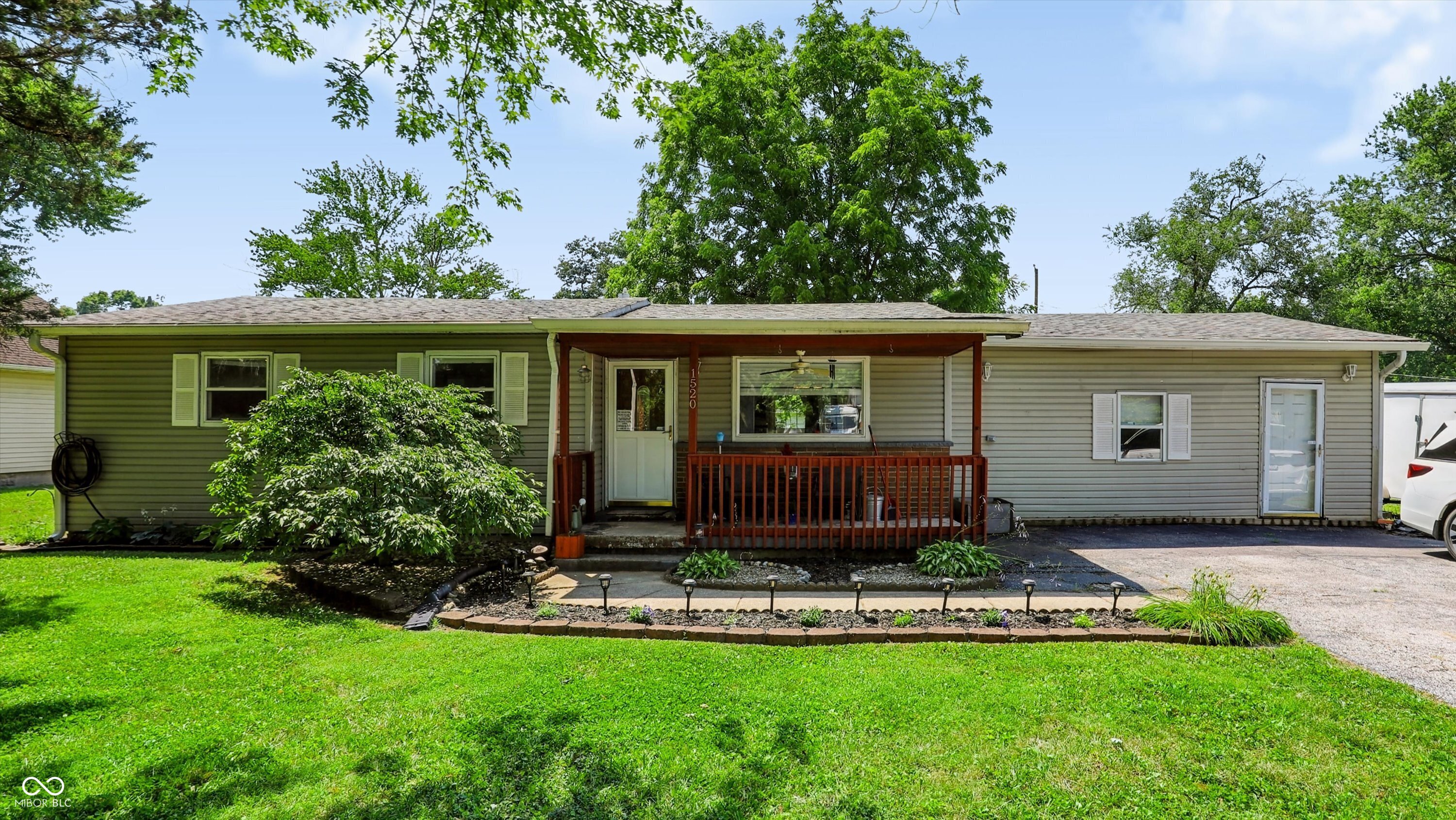 1520 Bailey Drive