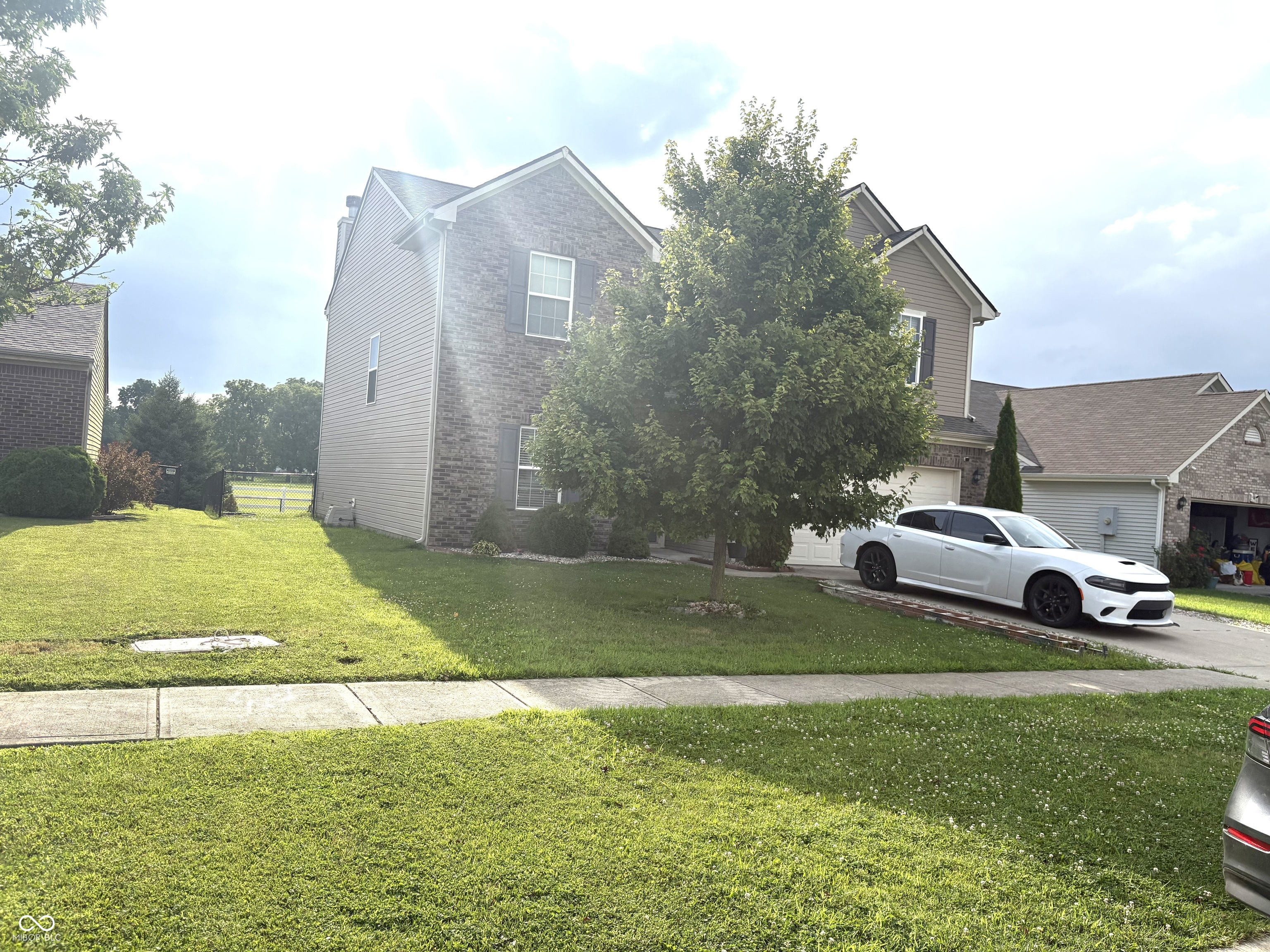 2702 Ashton Lane