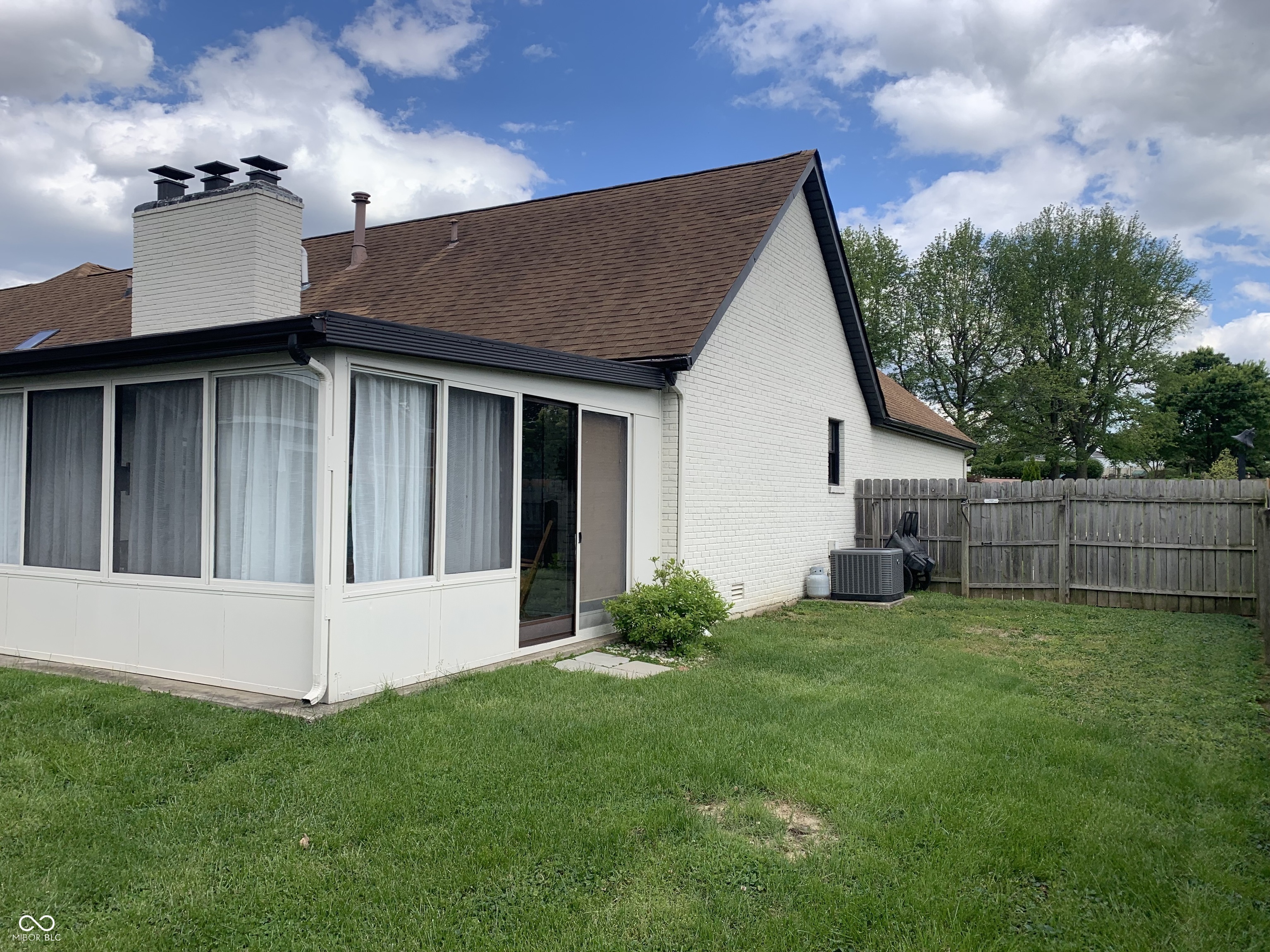 595 Lasher Drive