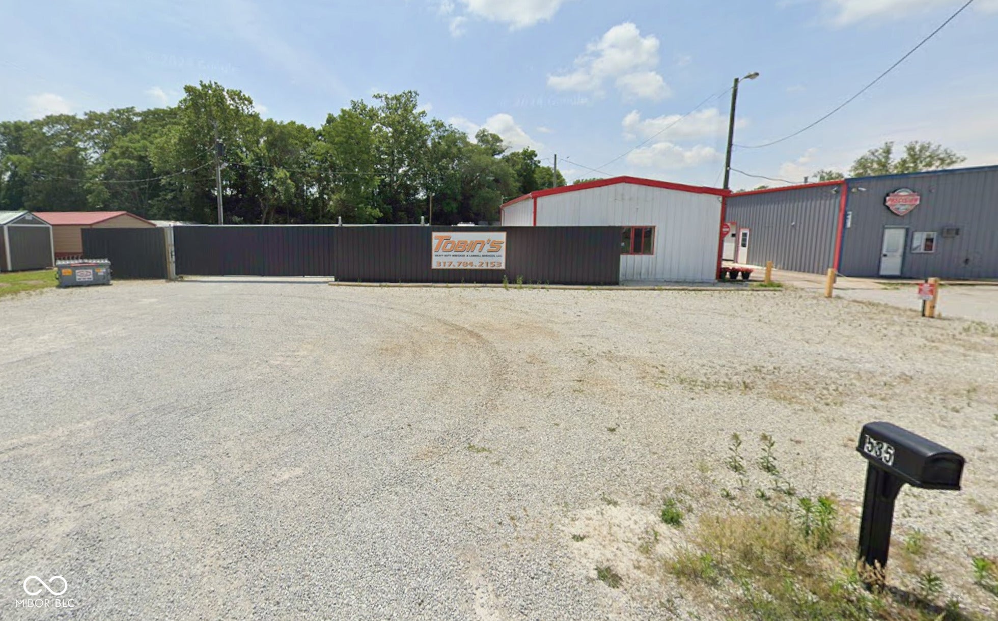 533-535 E Hendricks