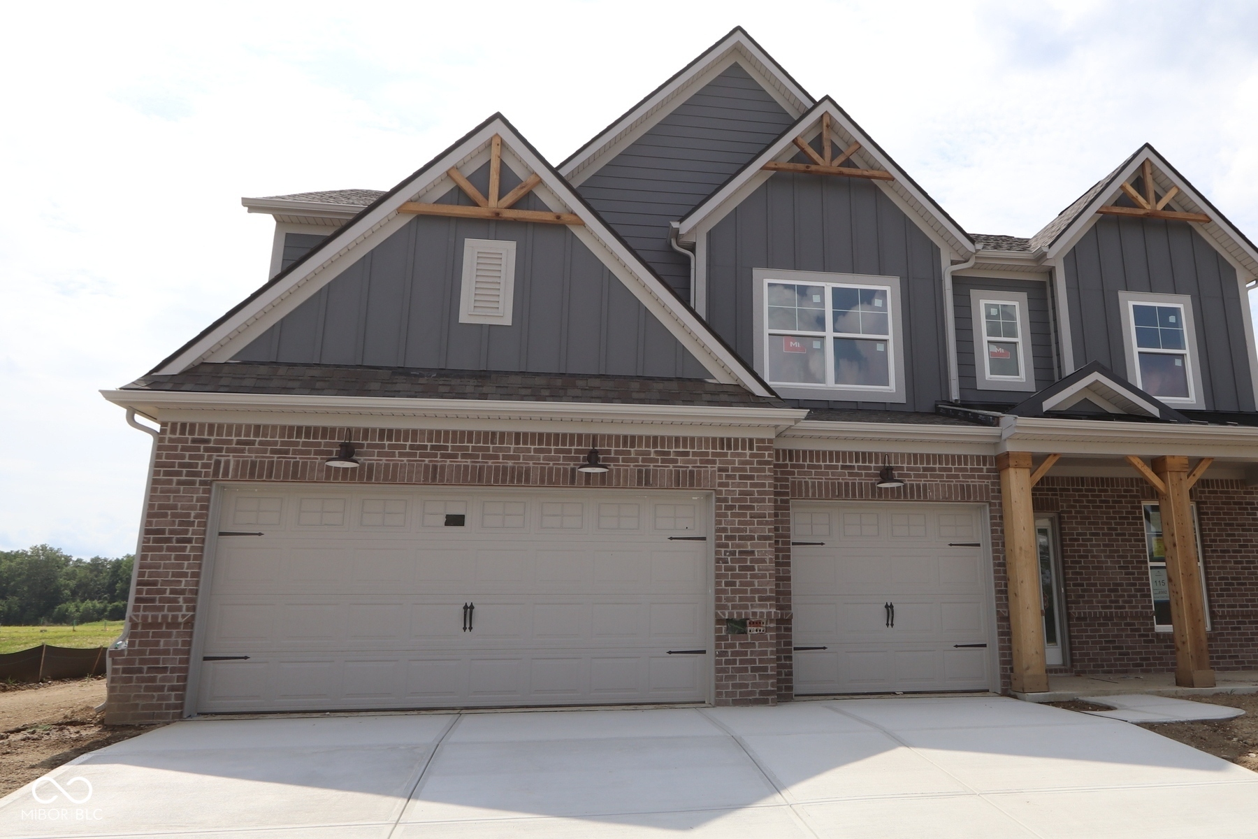 4992 Amber Crest Drive