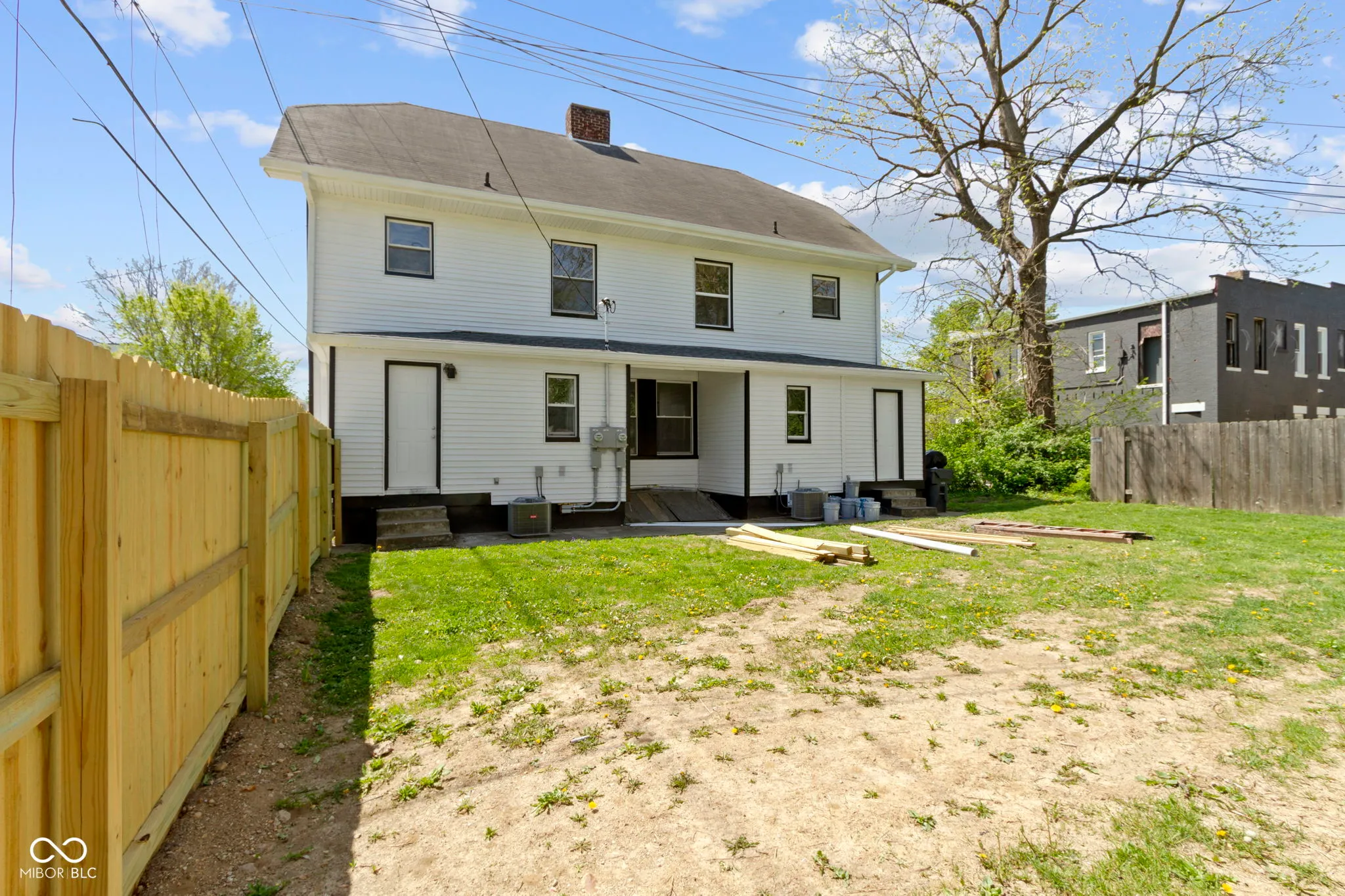 Indianapolis, Indiana 46205, United States, ,Residential,Pending,122289