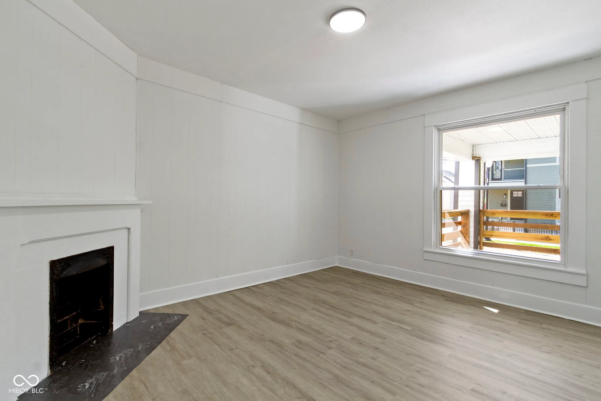 Indianapolis, Indiana 46205, United States, ,Residential,Pending,122289