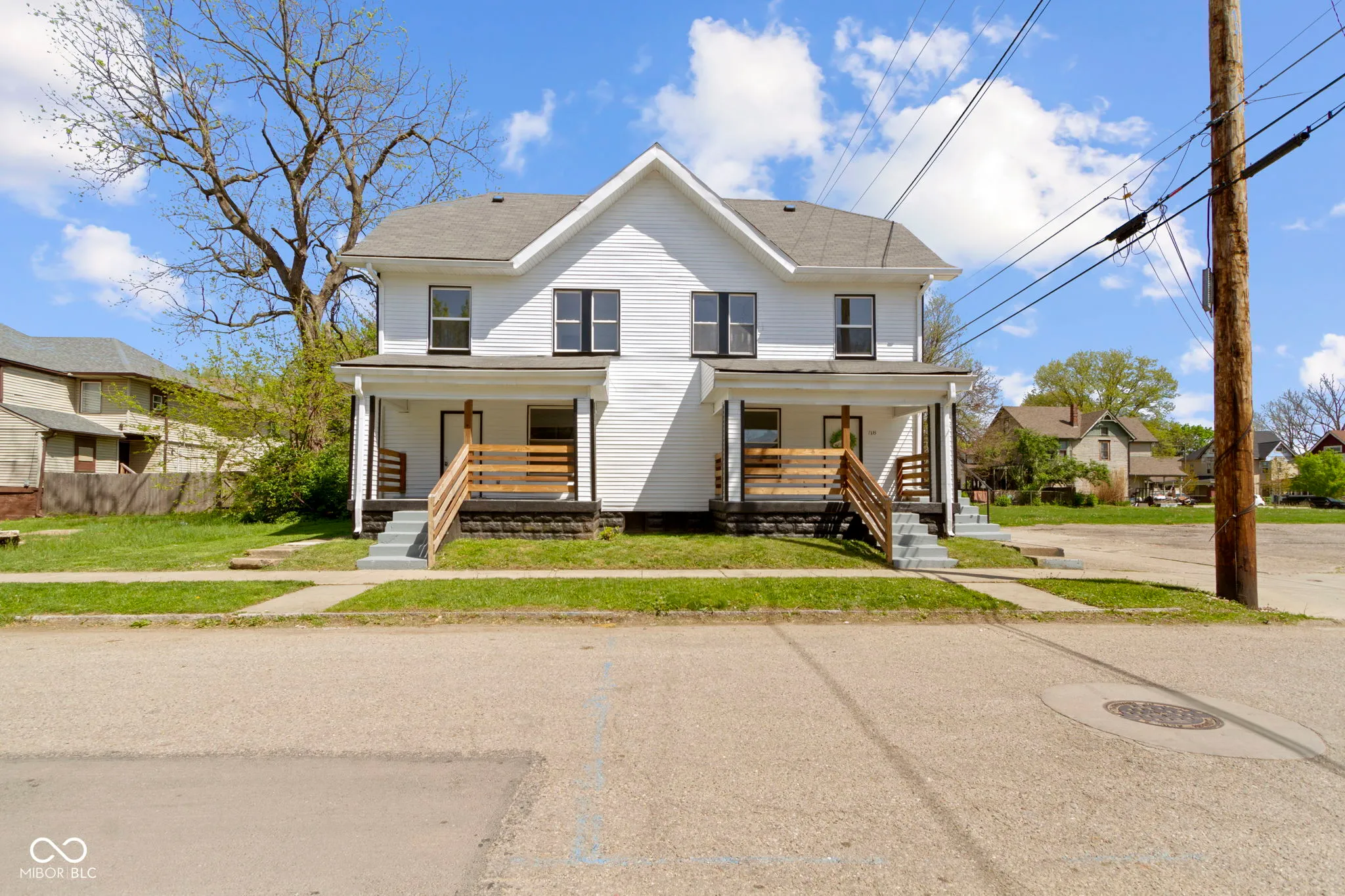 Indianapolis, Indiana 46205, United States, ,Residential,Pending,122289