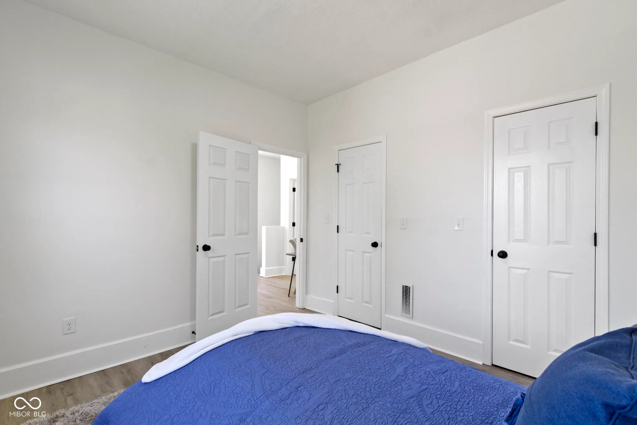 Indianapolis, Indiana 46205, United States, ,Residential,Pending,122289