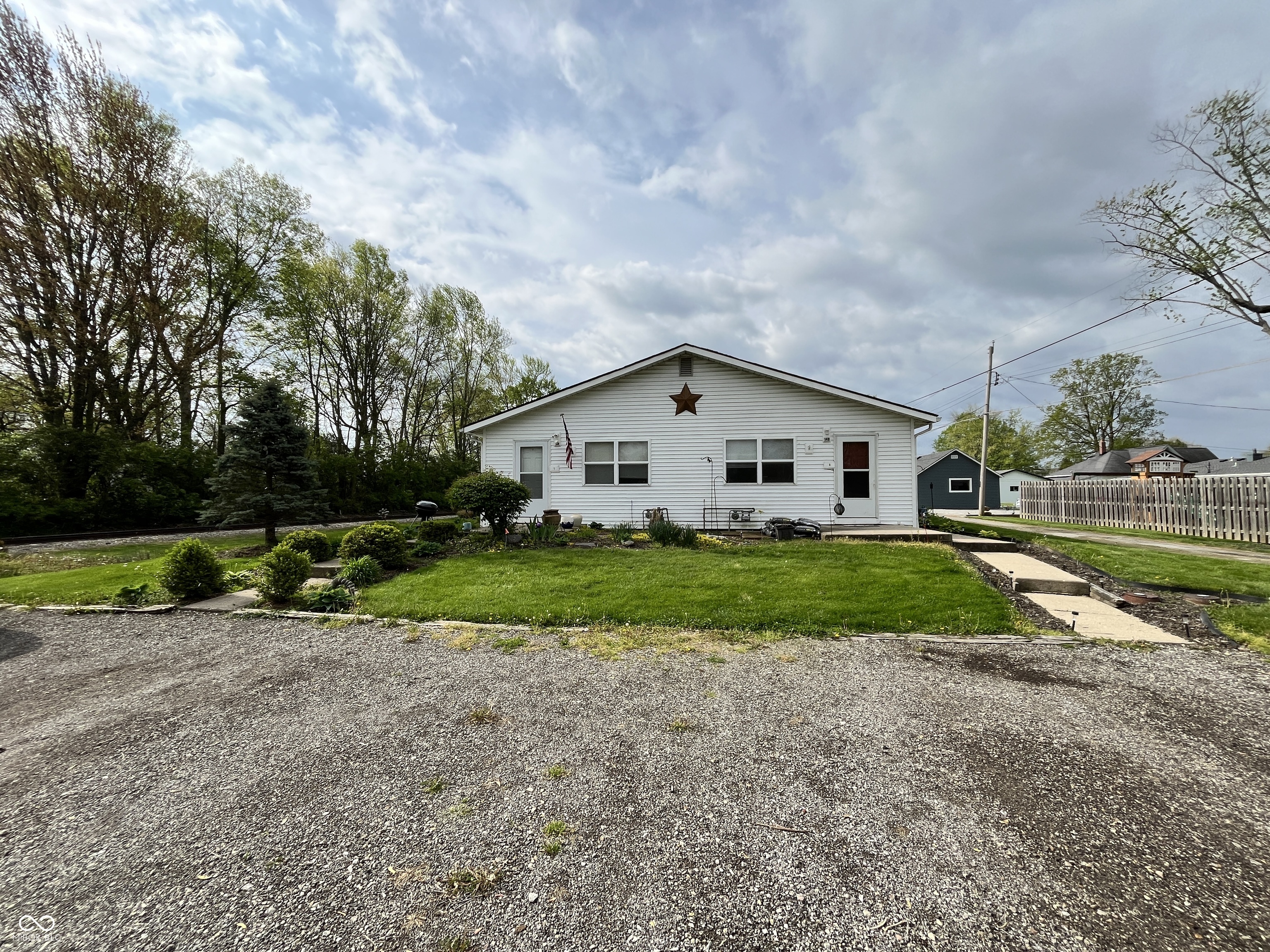 Listing image 5
