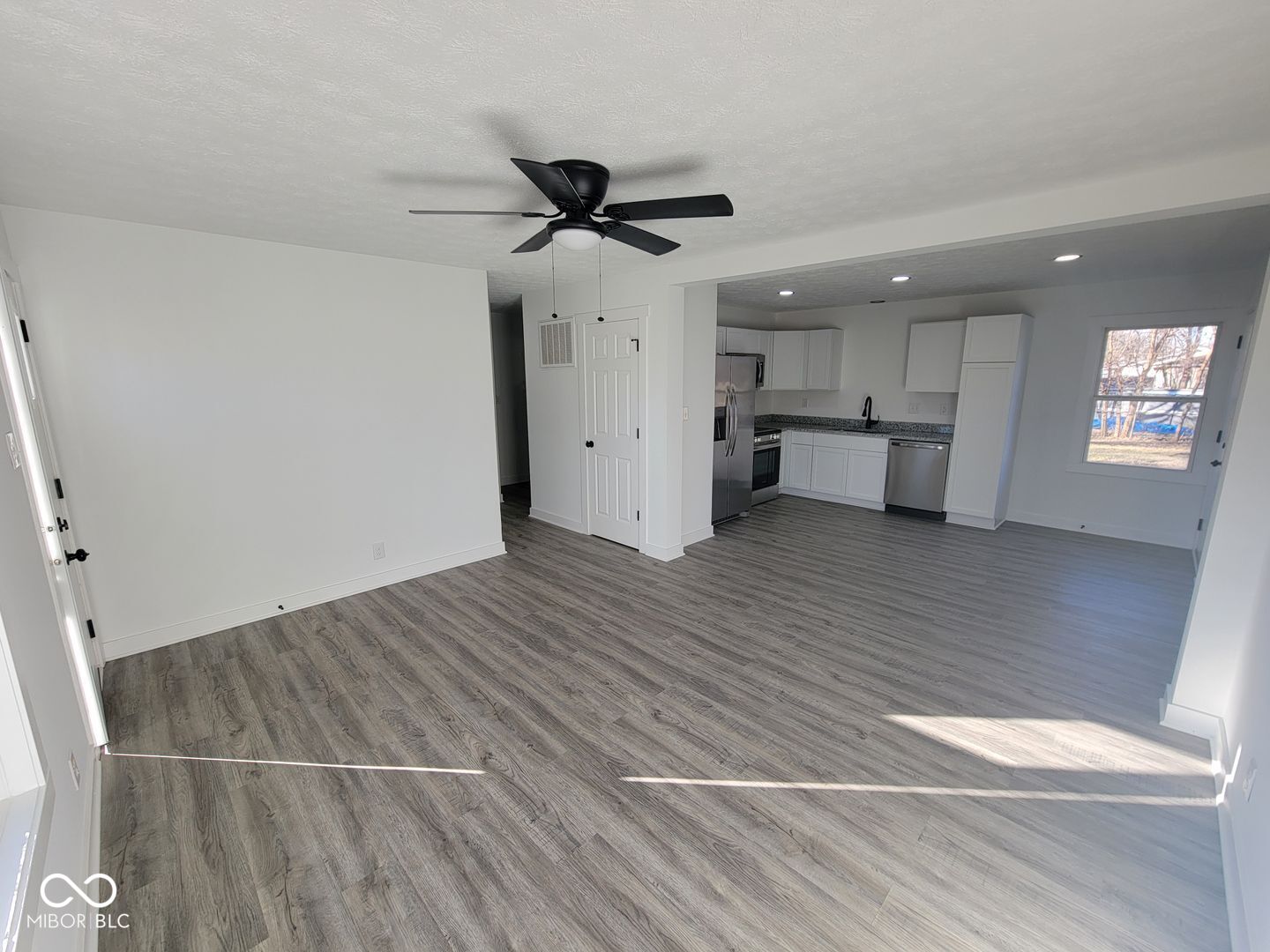 48 Southlane Drive