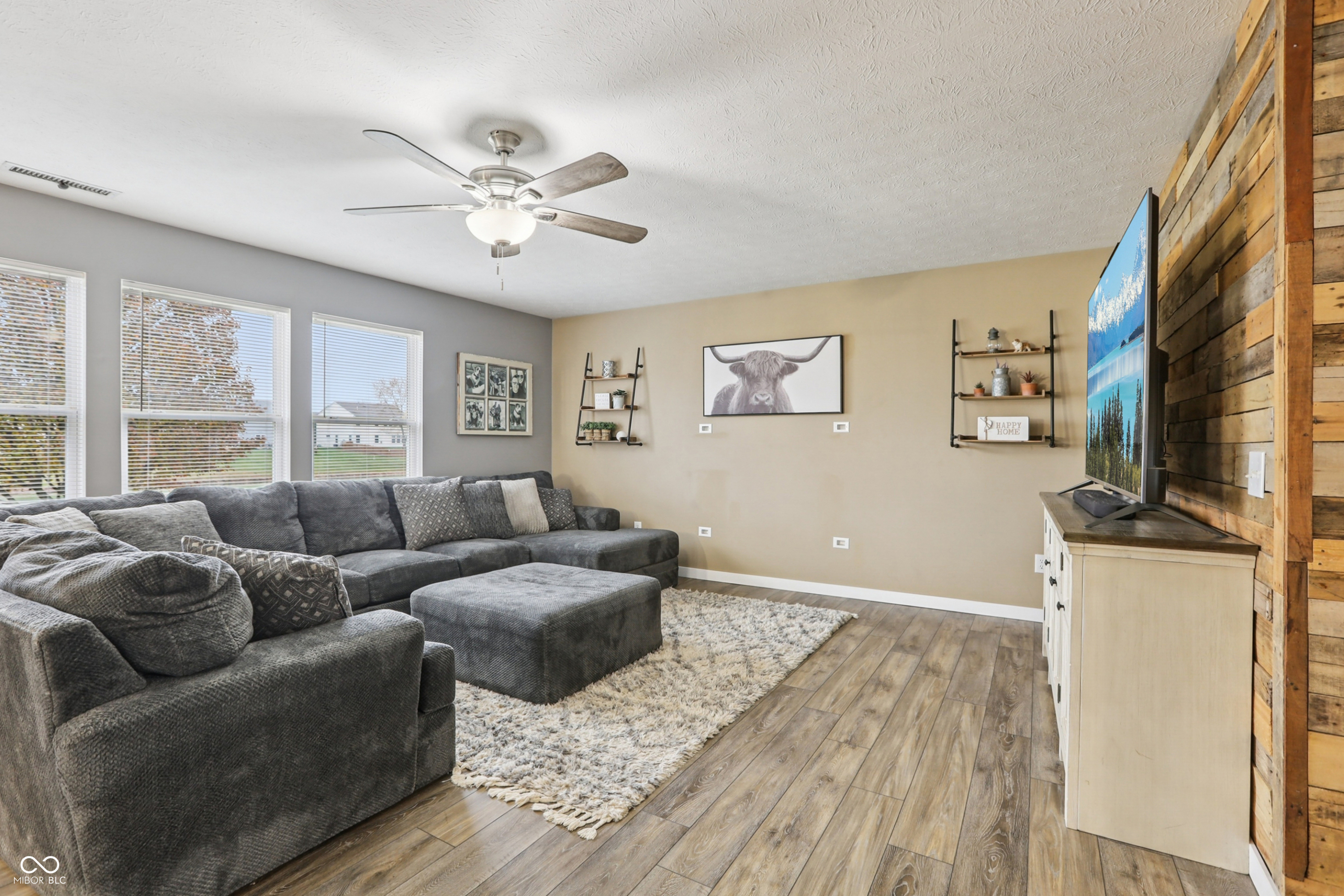 2277 S Briarwood Drive