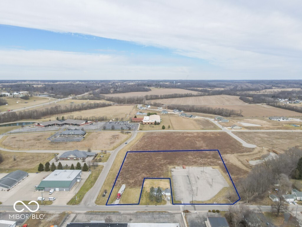 Photo 1 of 6 — 0001 Emerson Avenue, IN 47362