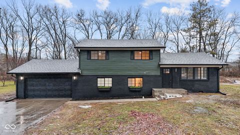 Photo of 2712 Westleigh Drive, Indianapolis, IN 46268 (MLS # 22077473)