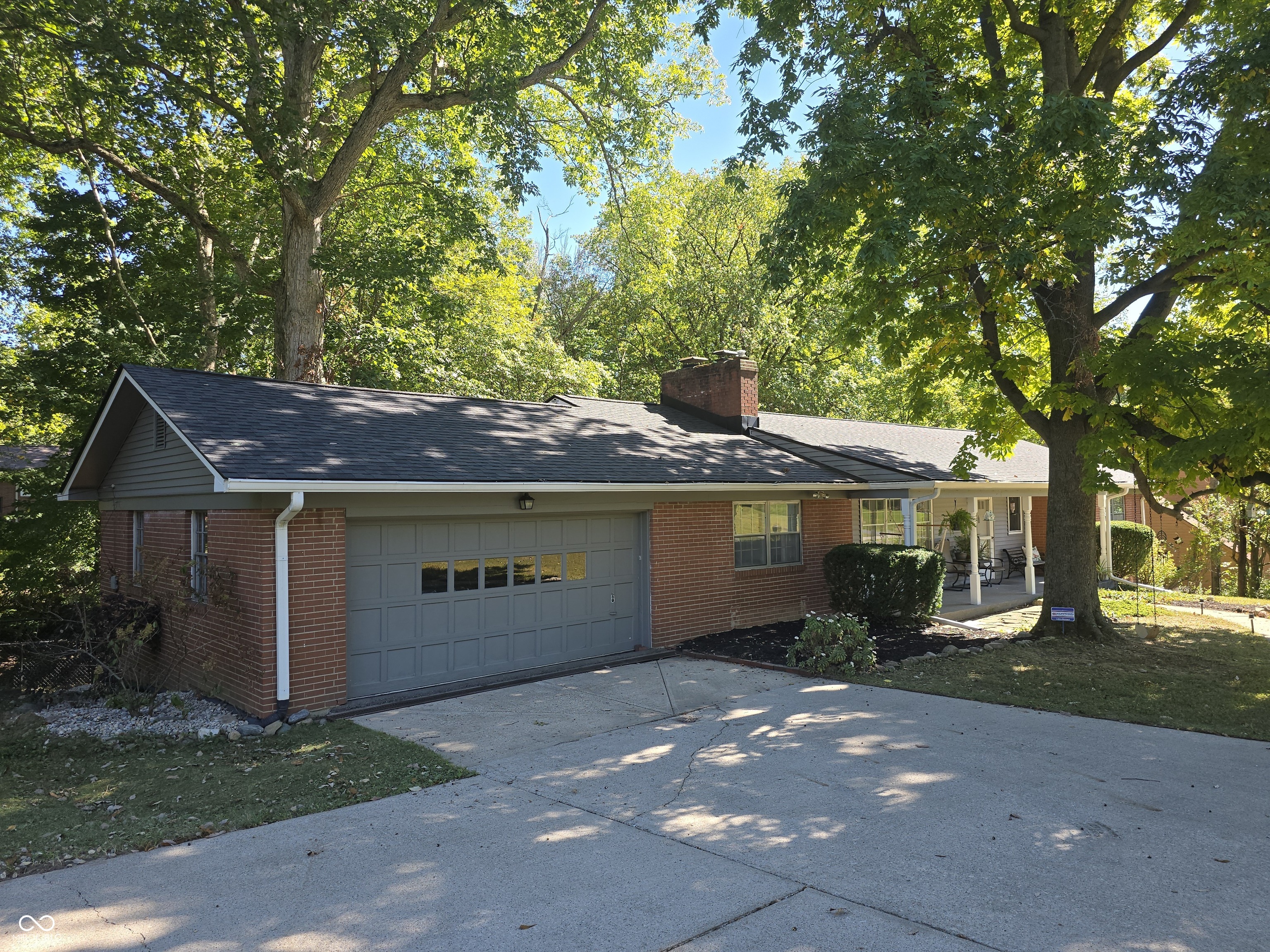 6149 Brokenhurst Road