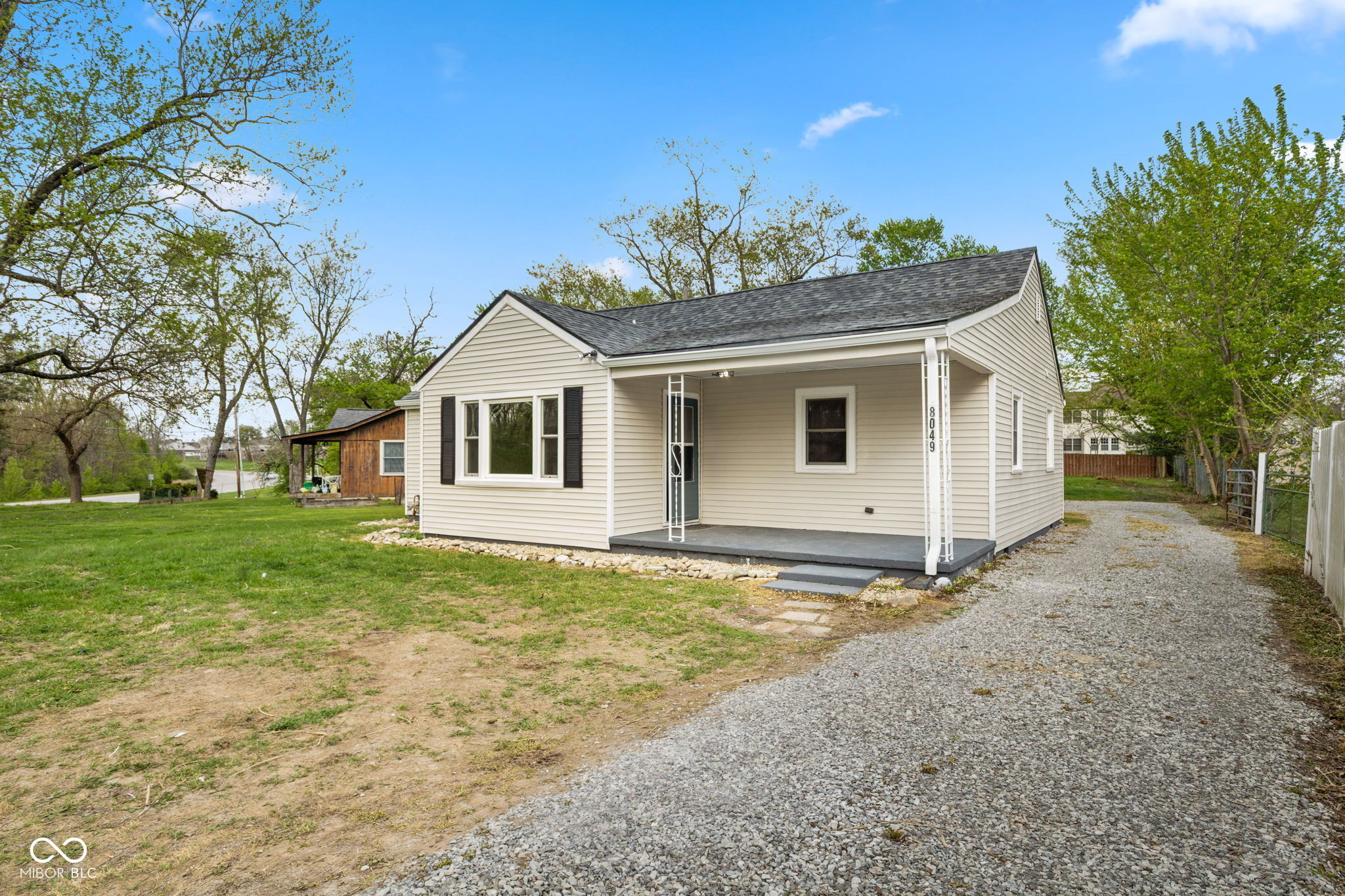 8049 N State Road 267