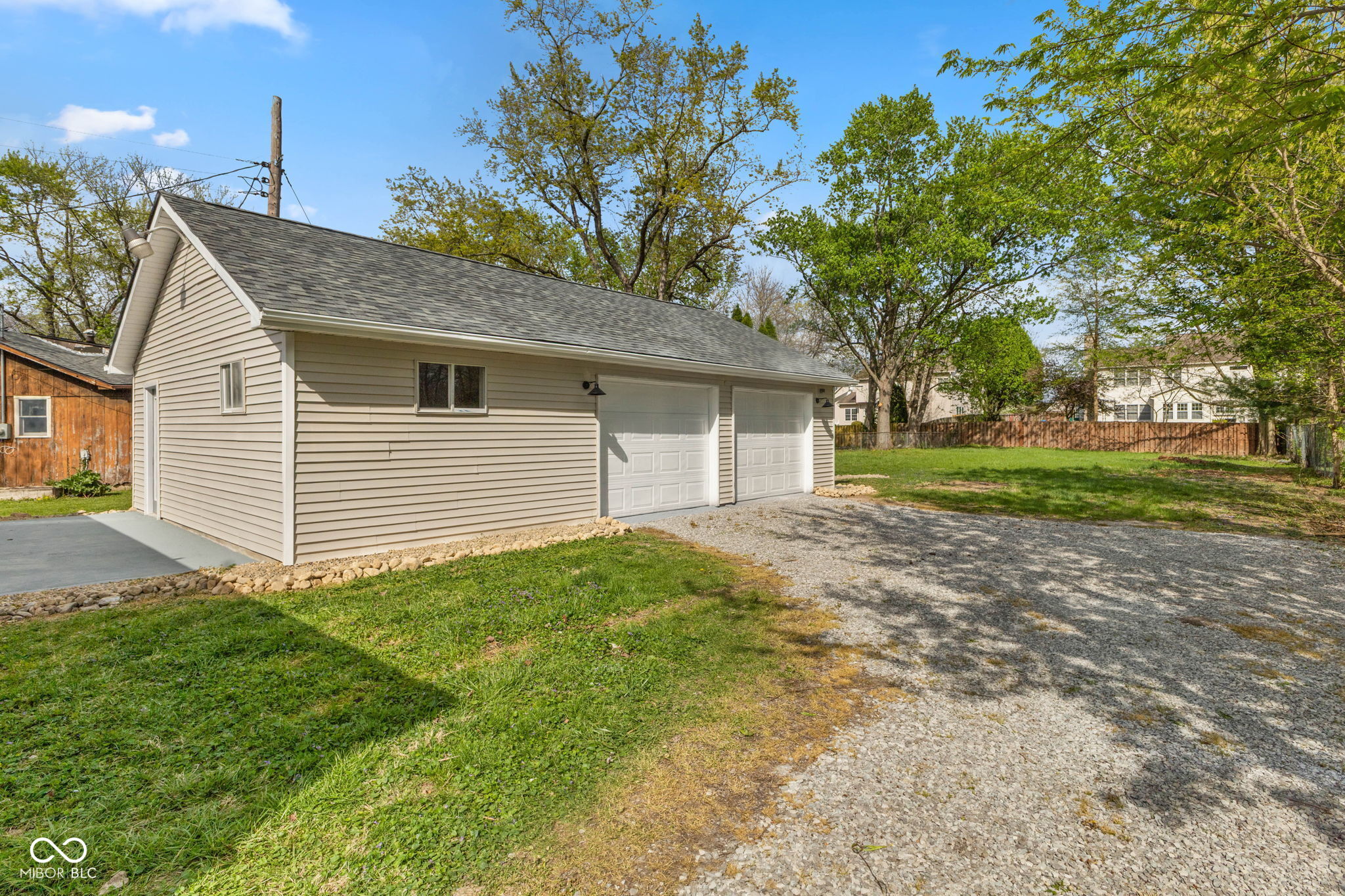 8049 N State Road 267