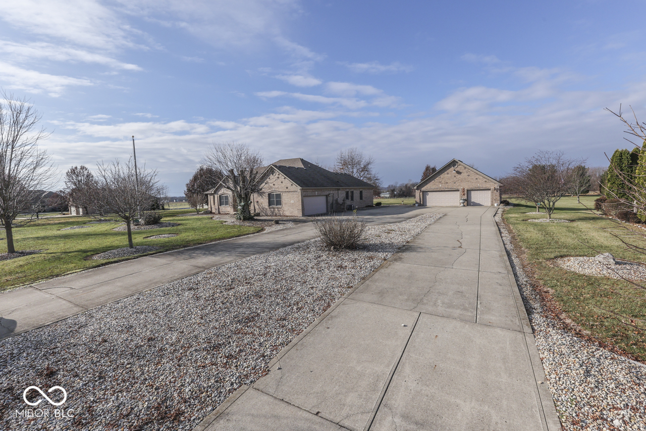 9048 N Watson Meadows Lane