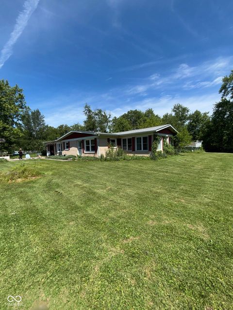 Photo of 2908 Taxus Street, Anderson, IN 46011 (MLS # 22106295)
