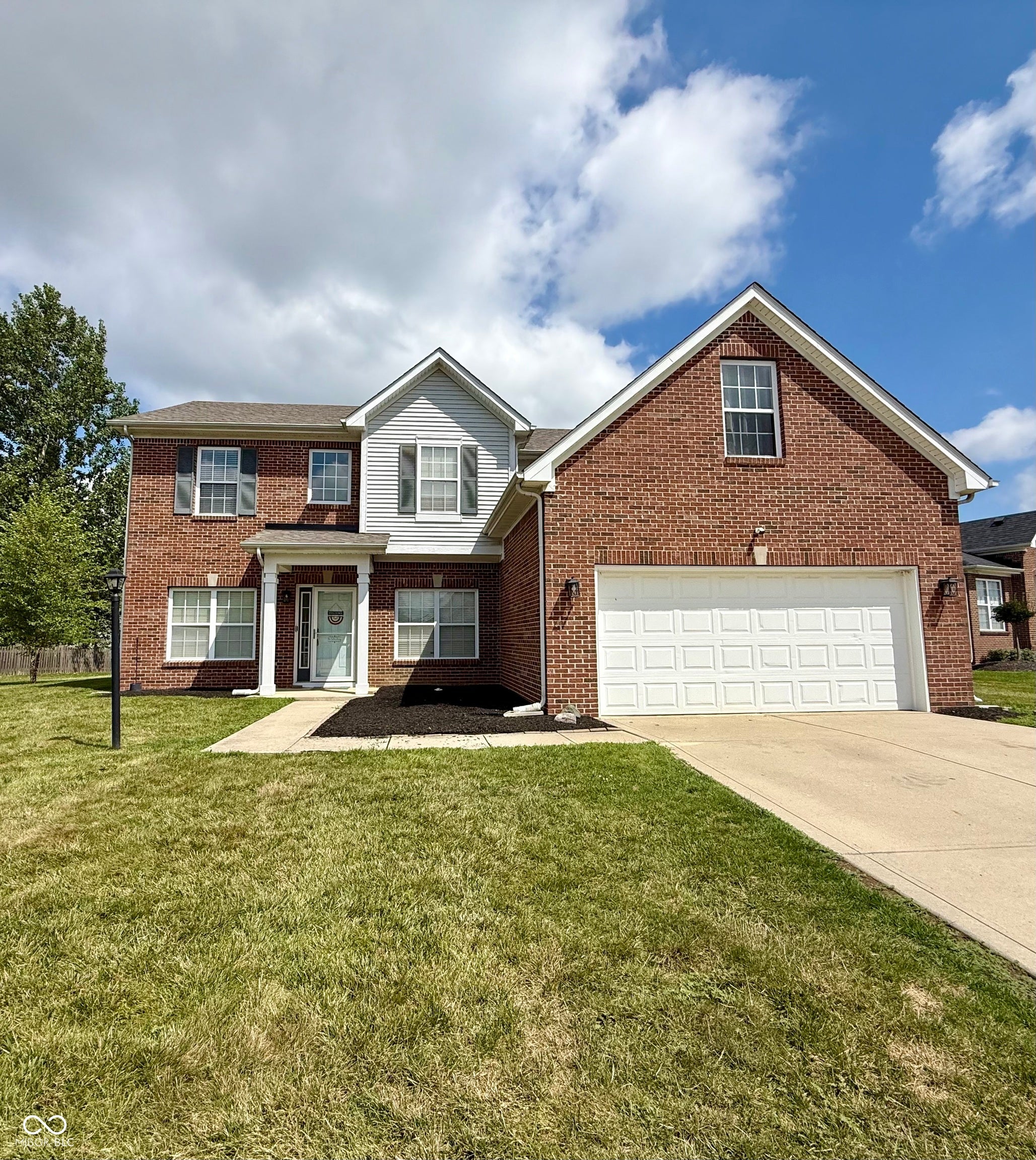 5798 W Glenview Drive