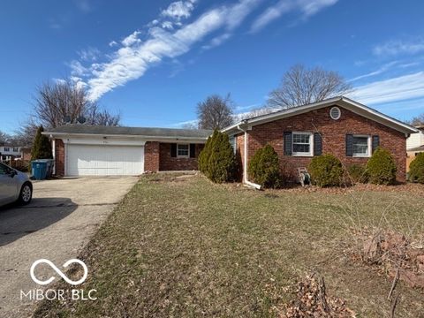 Photo of 530 Westmore Drive, Indianapolis, IN 46214 (MLS # 22090108)