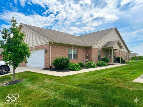 Photo of 4328 Washington Boulevard #17, Plainfield, IN 46168 (MLS # 22106449)