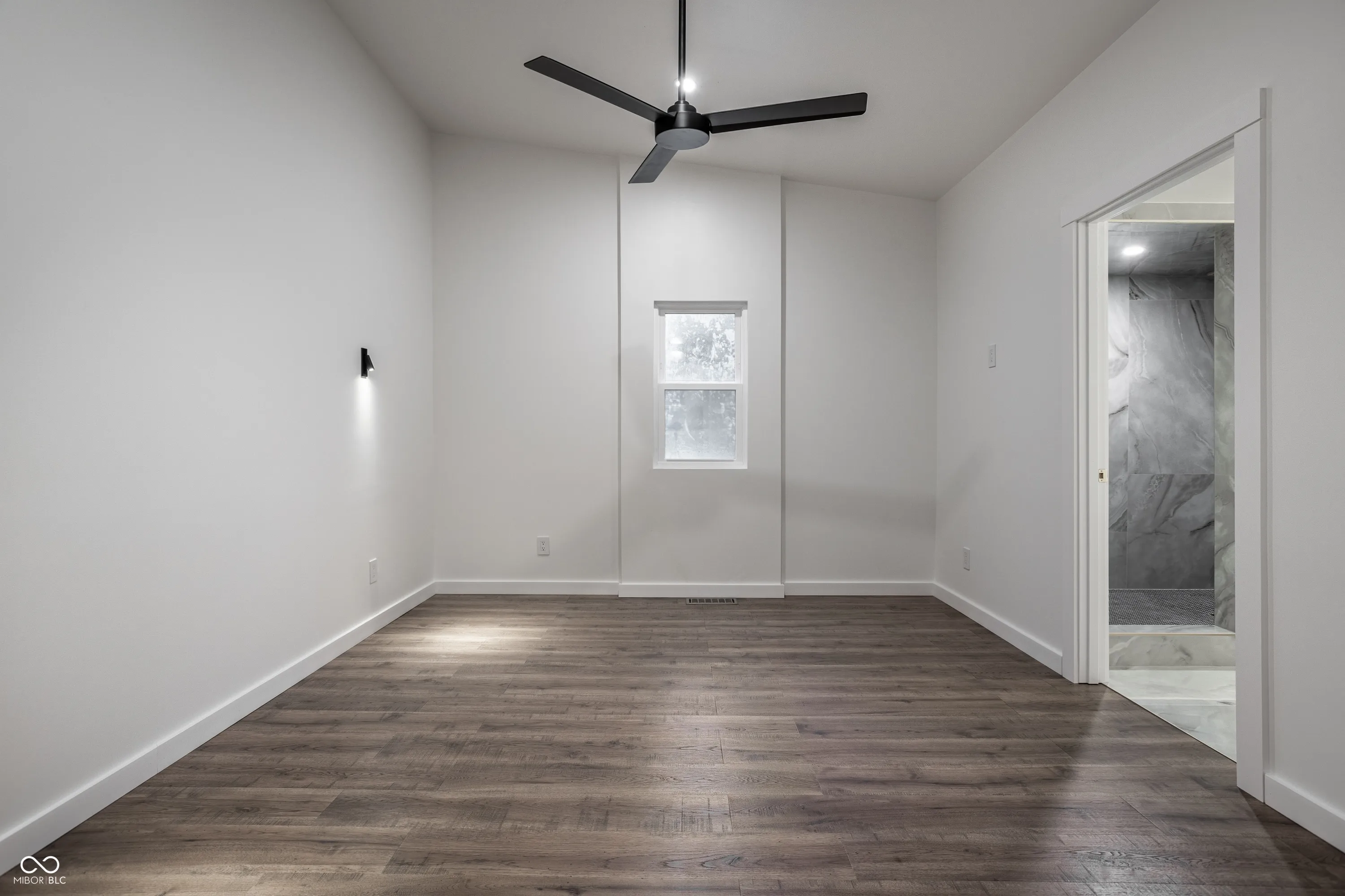 Indianapolis, Indiana 46205, United States, 3 Bedrooms Bedrooms, ,2 BathroomsBathrooms,Residential,Active,156039