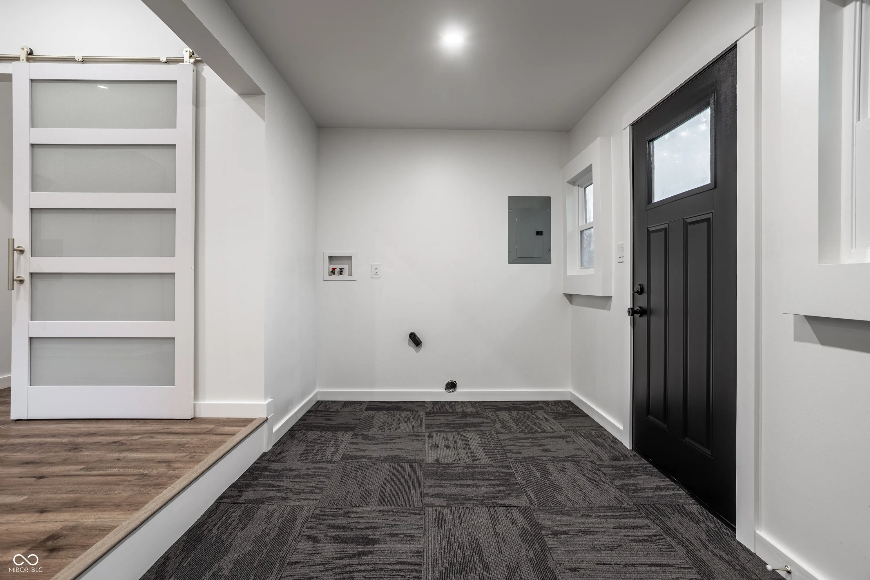 Indianapolis, Indiana 46205, United States, 3 Bedrooms Bedrooms, ,2 BathroomsBathrooms,Residential,Active,156039