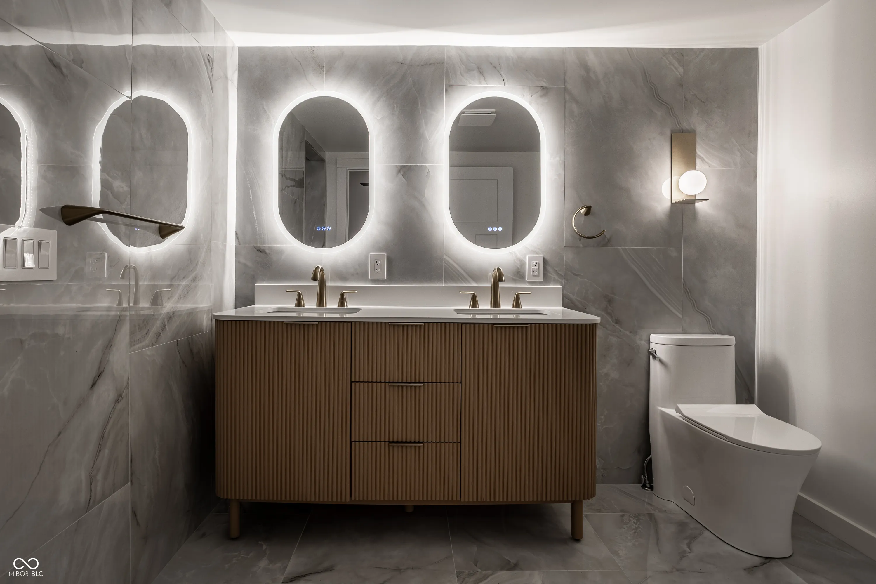 Indianapolis, Indiana 46205, United States, 3 Bedrooms Bedrooms, ,2 BathroomsBathrooms,Residential,Active,156039