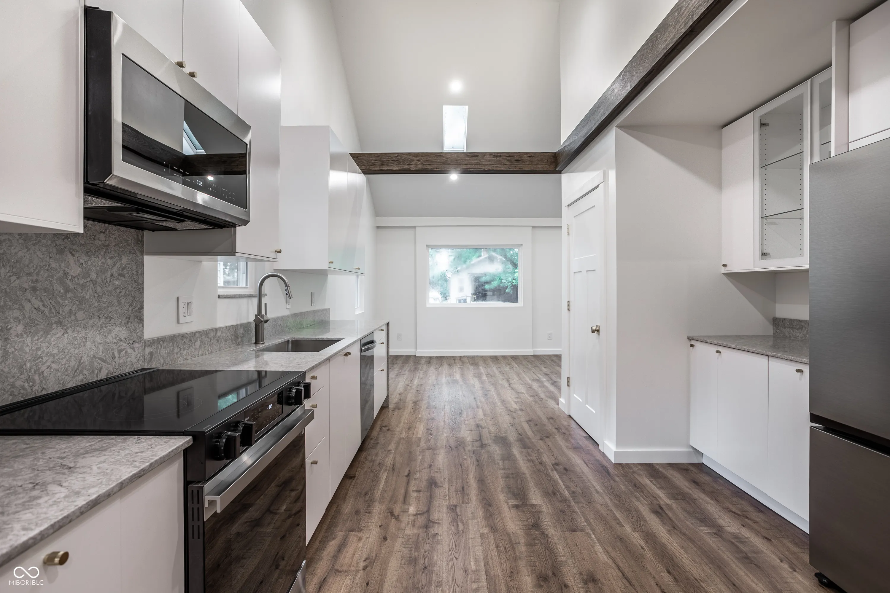 Indianapolis, Indiana 46205, United States, 3 Bedrooms Bedrooms, ,2 BathroomsBathrooms,Residential,Active,156039